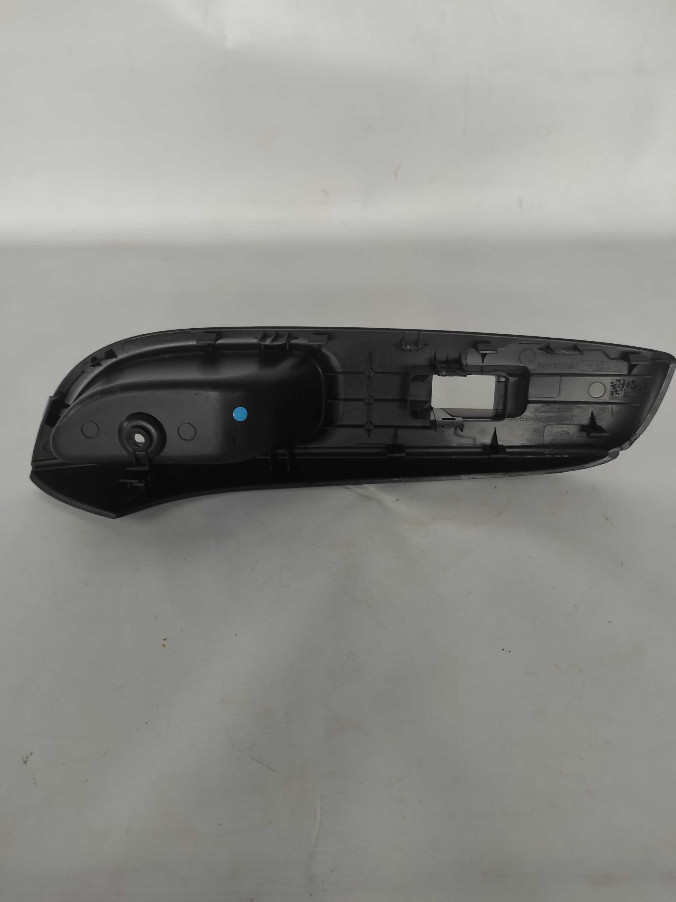 Acabamento Do Forro Traseiro Direito Nissan Versa 2019 1