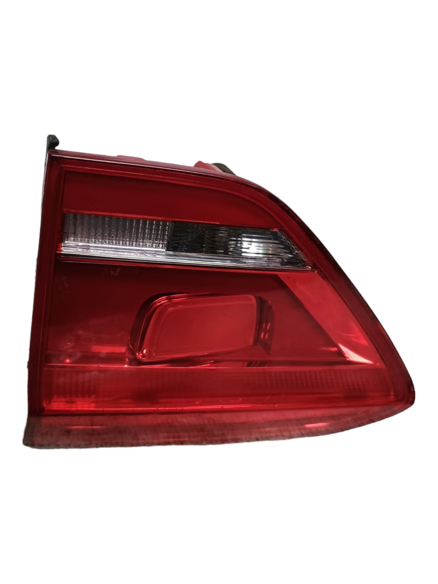 Lanterna Tampa Traseira Direita  Vw Fox 2017 2400508 1