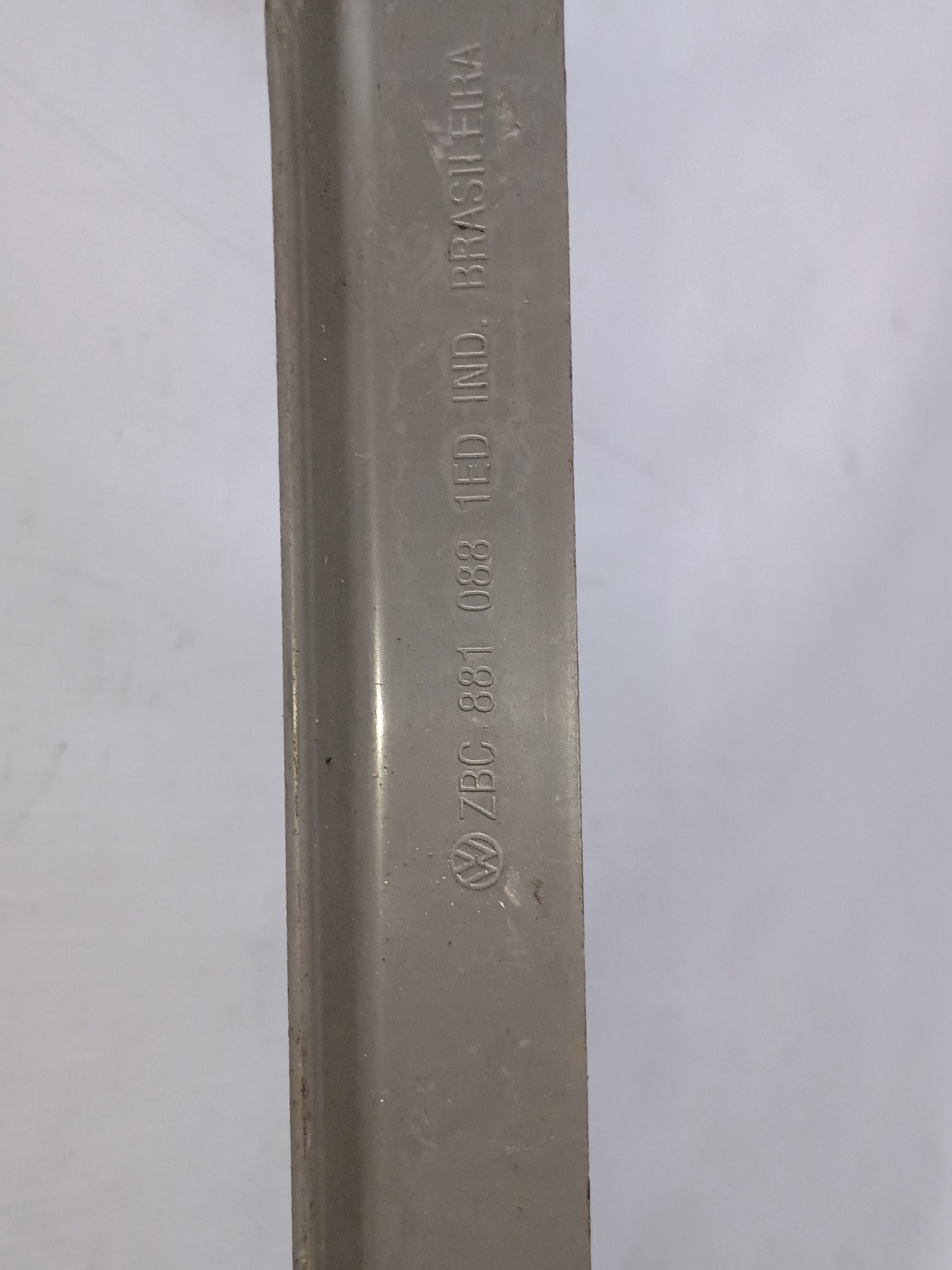 Moldura Trilho Banco Direito Vw Gol 2002 Zbc881088 4