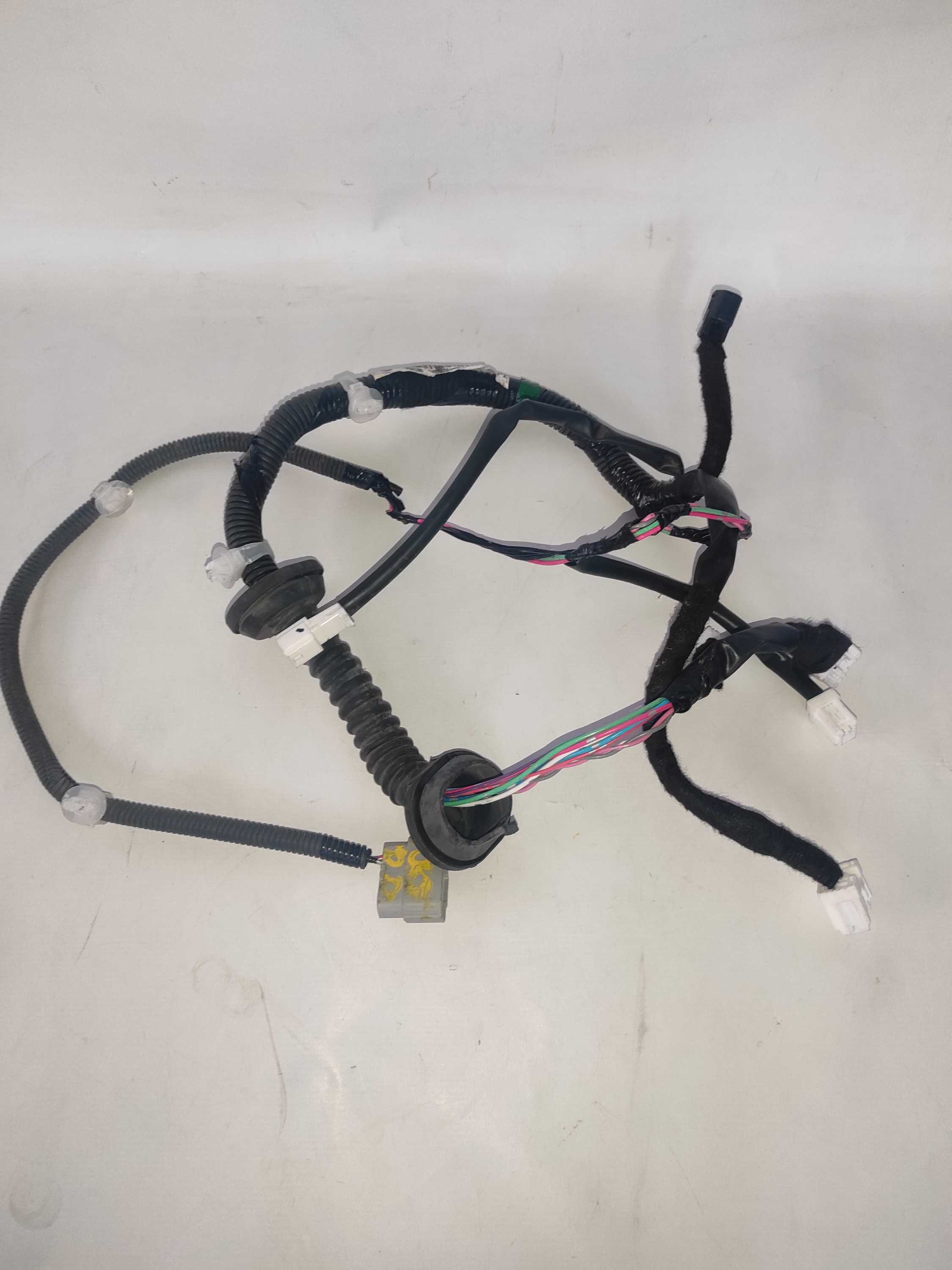 Chicote Porta Dianteira Direita Versa 2019 241249ke4a 2