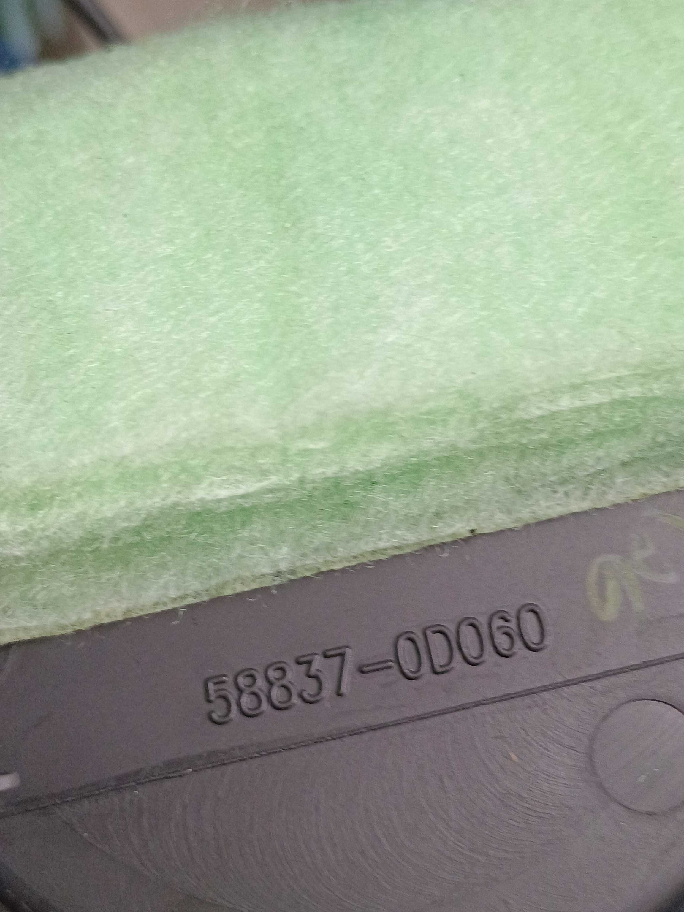 Acabamento Porta Copos Toyota Yaris Sedan 1.5 16v 2020 3