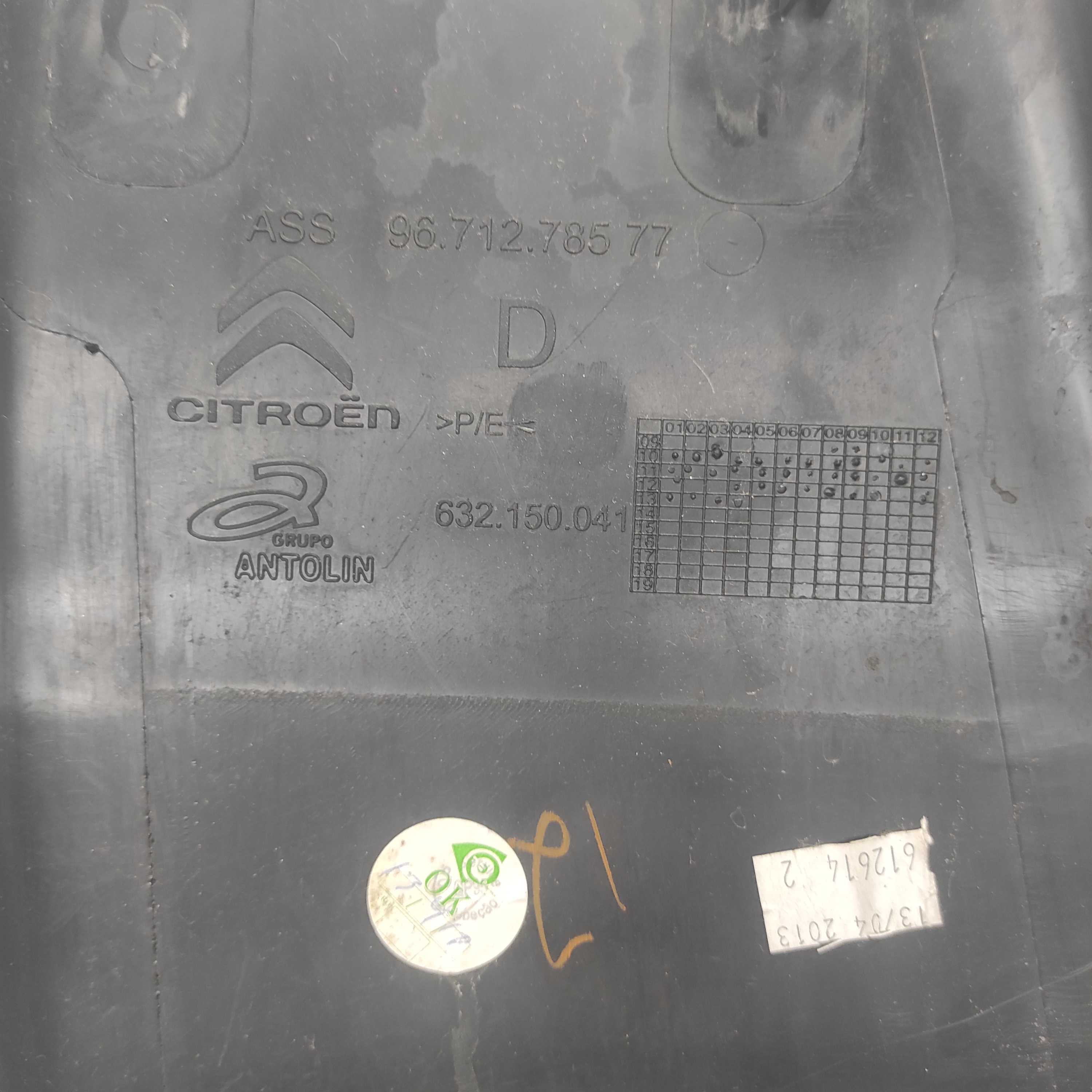 Moldura Inferior Central Direita C3 Picasso 9671278577 3