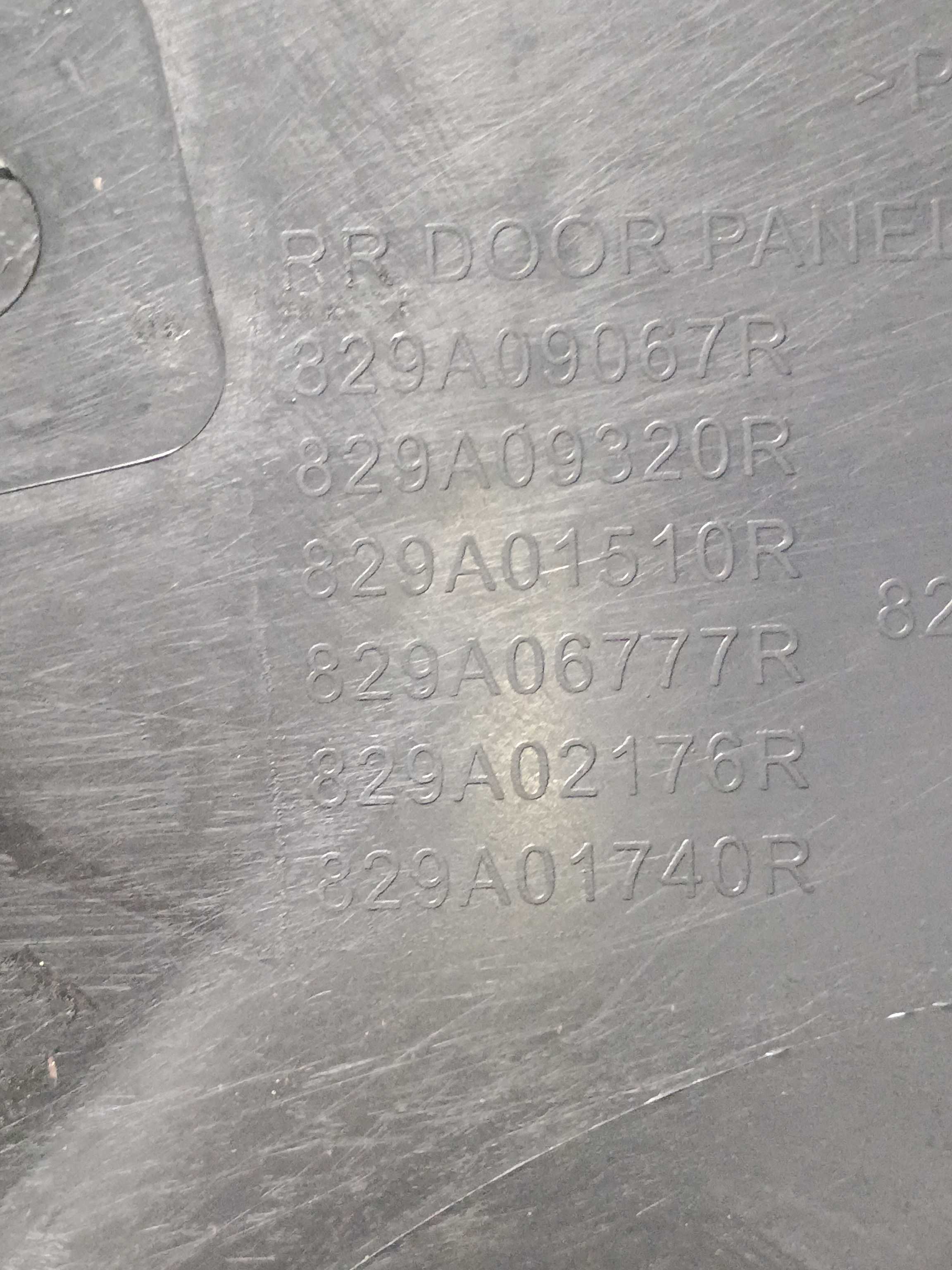 Forro Porta Traseira Direita Renault Sandero 1.0 16v 2015  Preto 3
