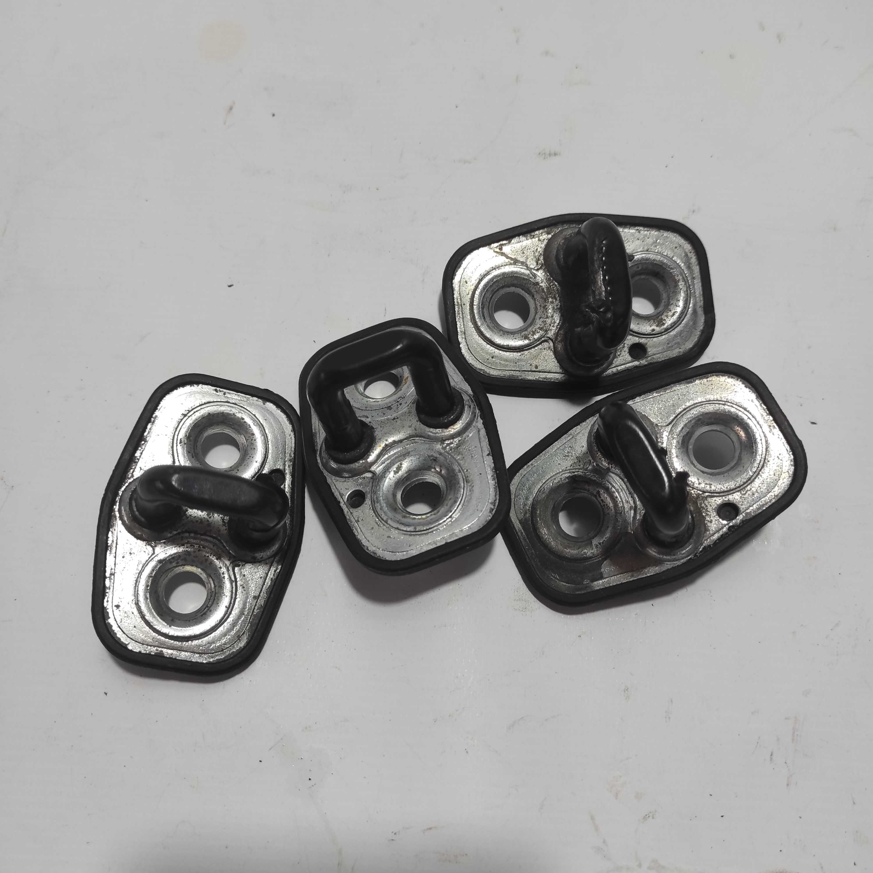 Kit Batente Da Porta Citroen C3 Picasso 9671947080 1