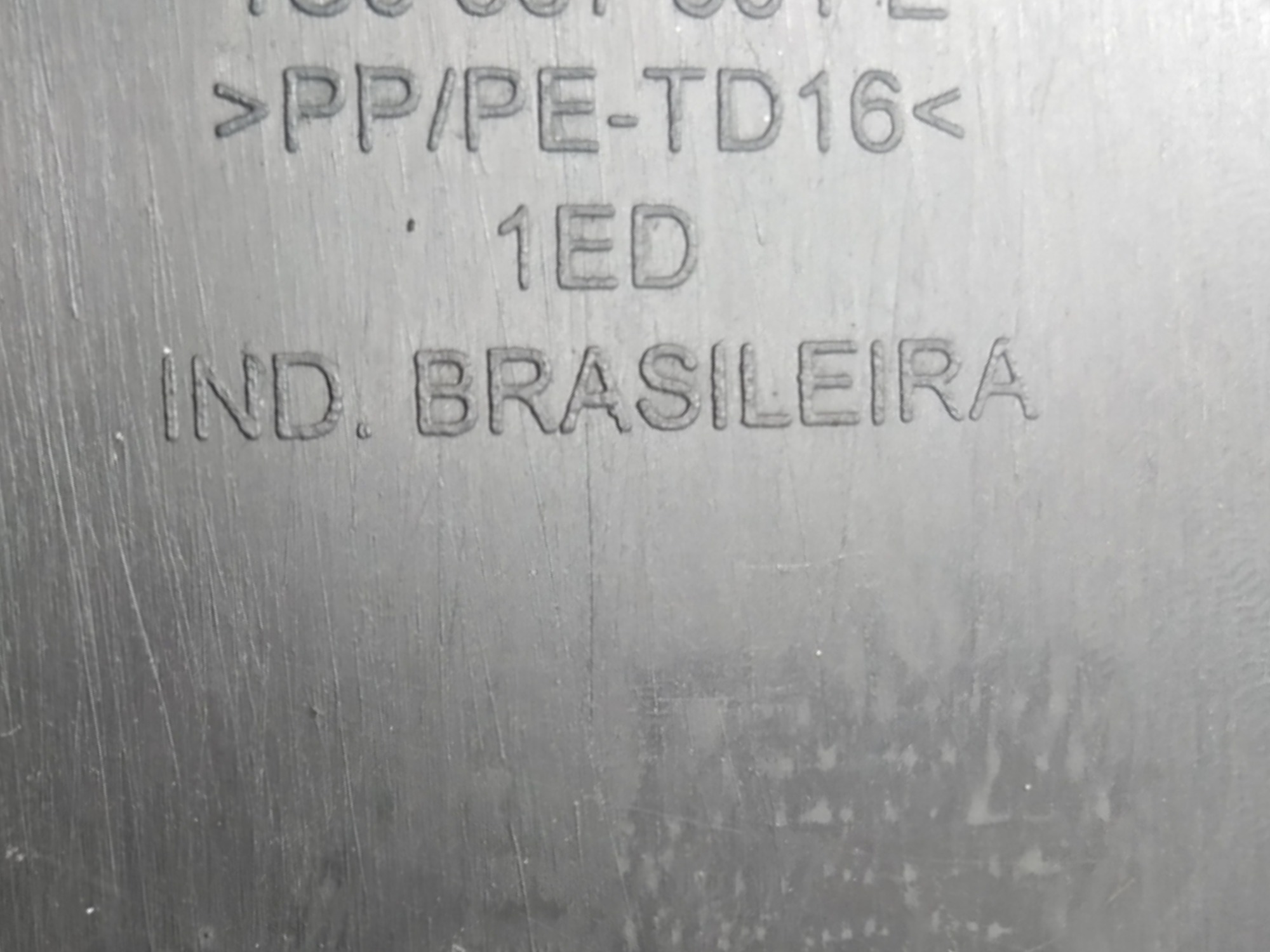 Acabamento Tampa Traseira Vw Up 2015 Preta 3