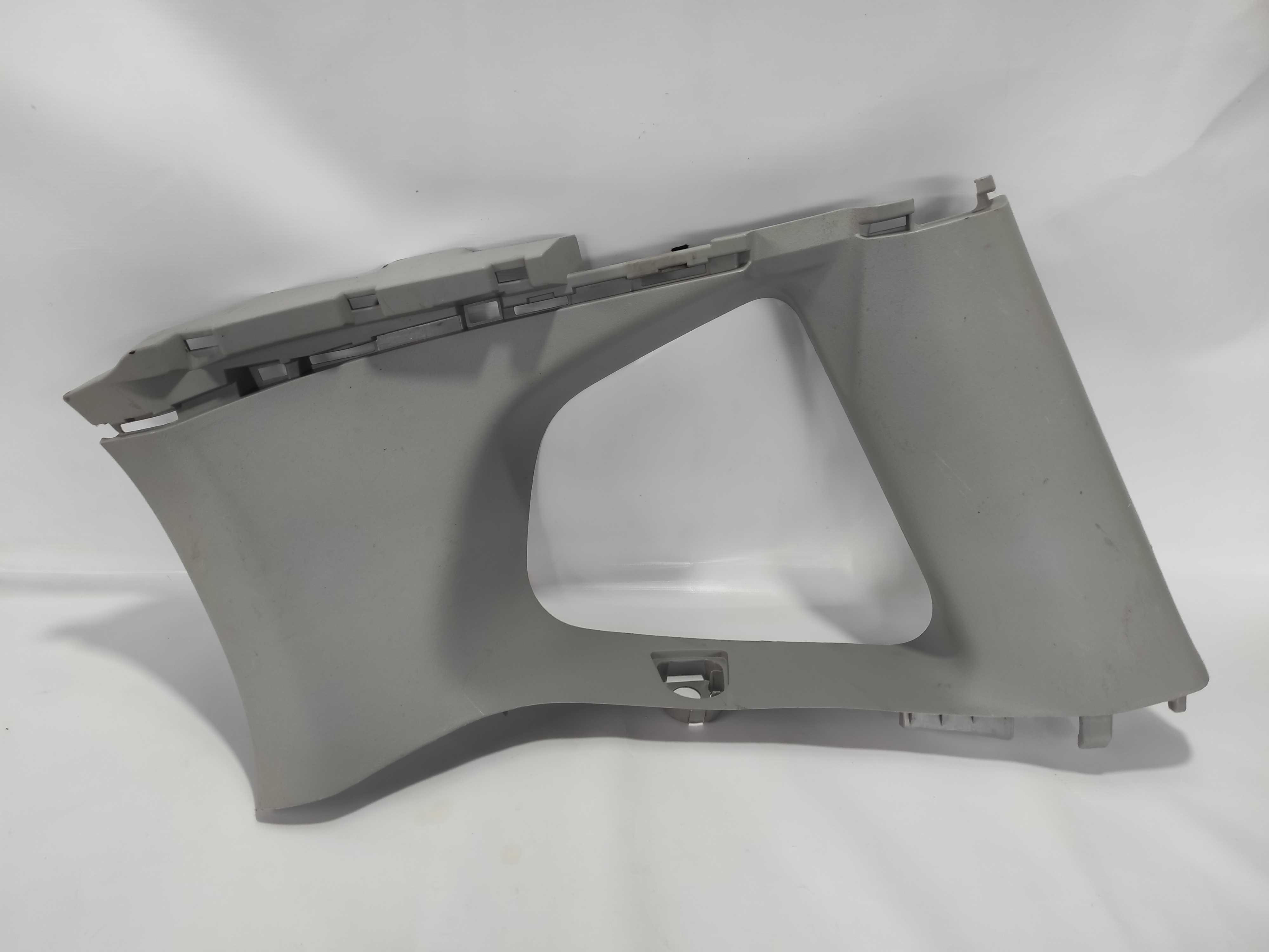 Acabamento Superior Traseiro Direito Honda Fit Ex 34131tj0