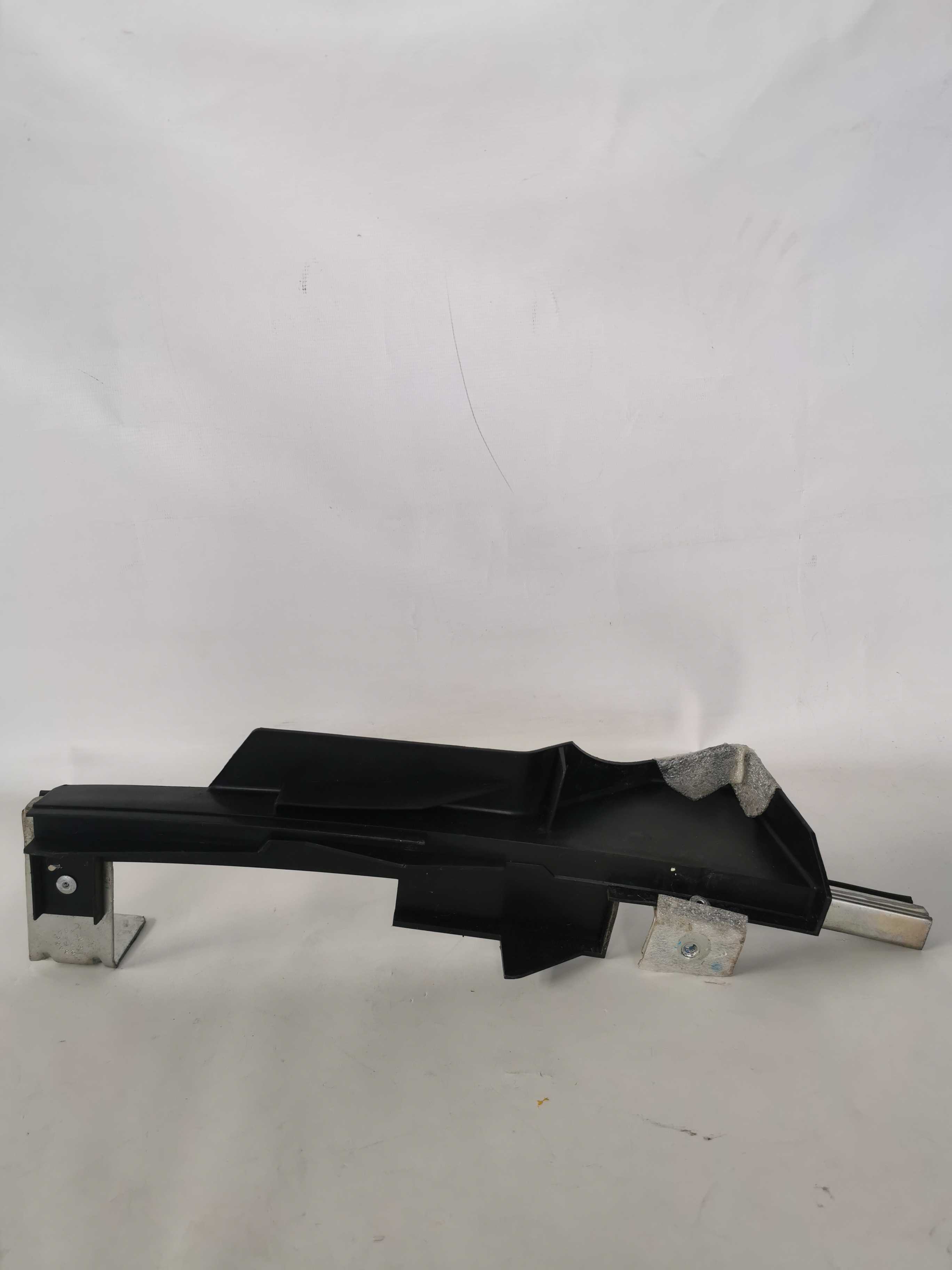Guia do vidro dianteiro esquerdo Ford EcoSport xlt 2009 2n15n223 1