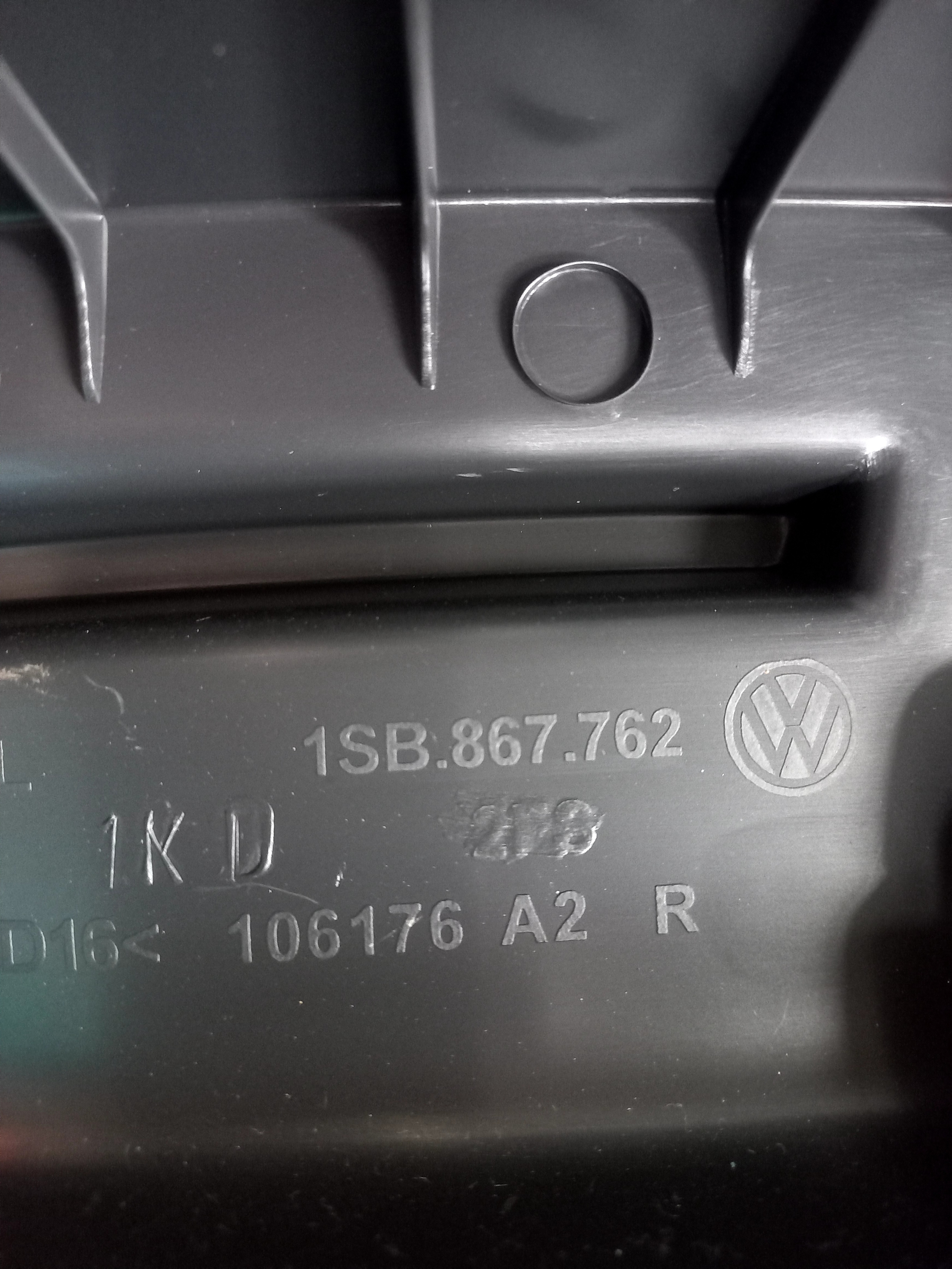 Bagagito Lado Direito Volkswagen Up Take 2014 1sb867762 4