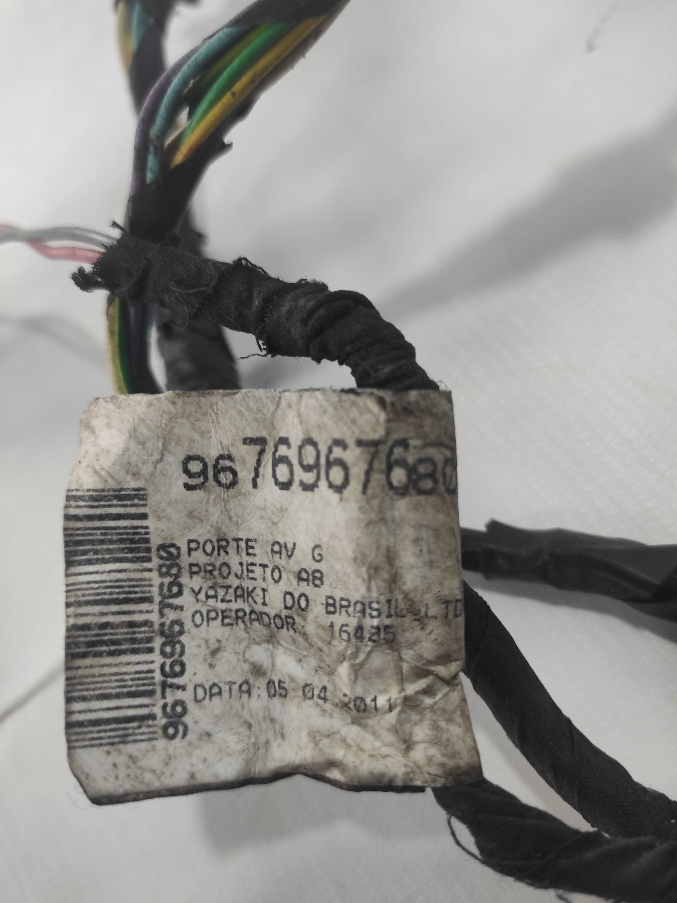 Chicote da porta dianteira esquerda Citroen C3 GLX 9676967680