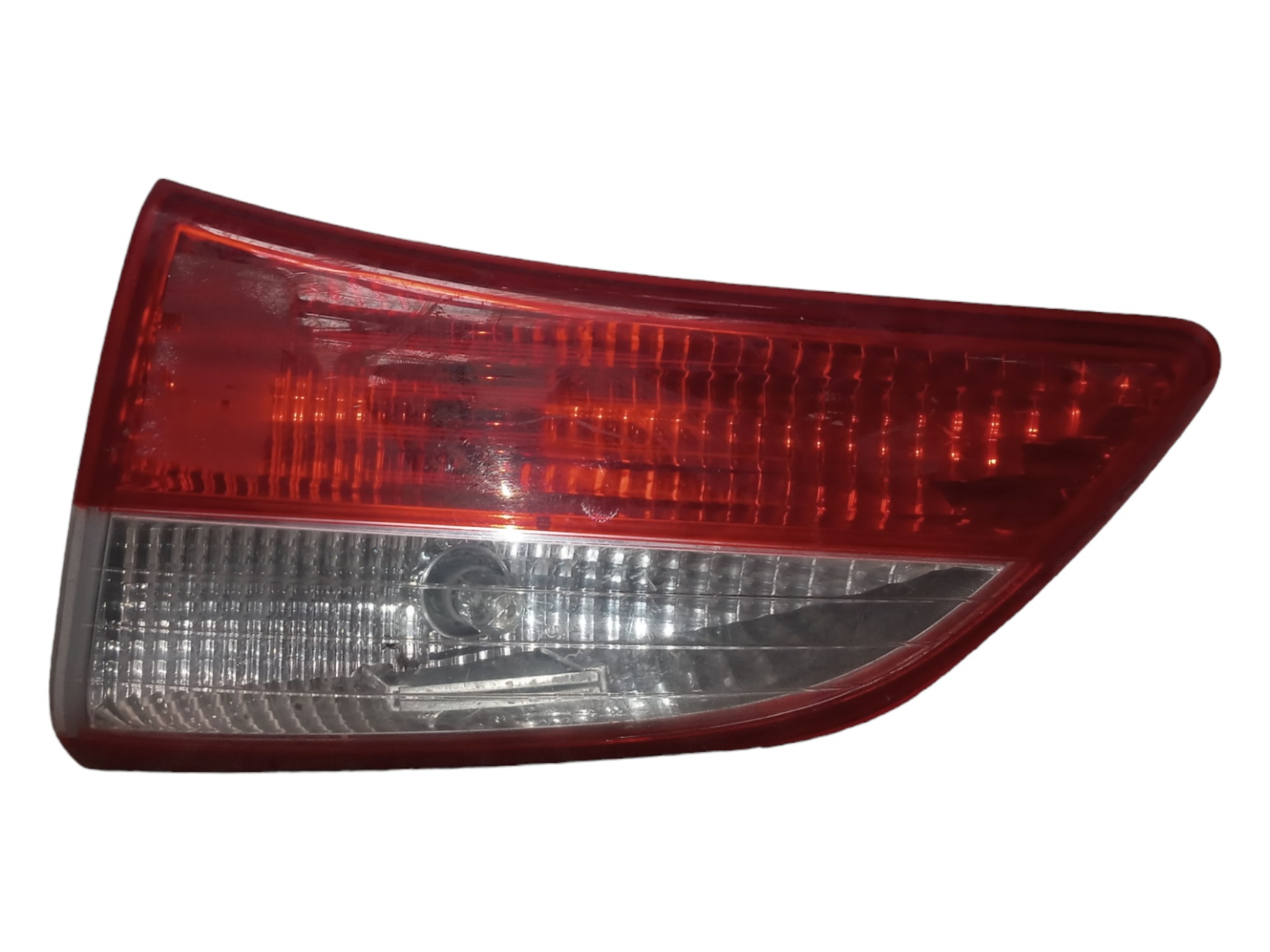 Lanterna Tampa Traseira Esquerda Hyundai Hb20 1.6 2017 2