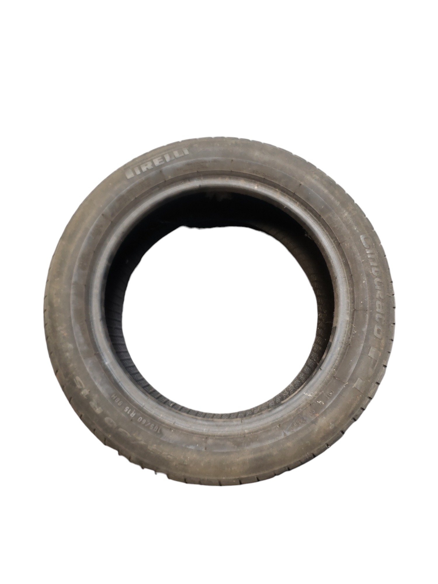 Pneu Usado 185 60 R15 Pirelli  A1