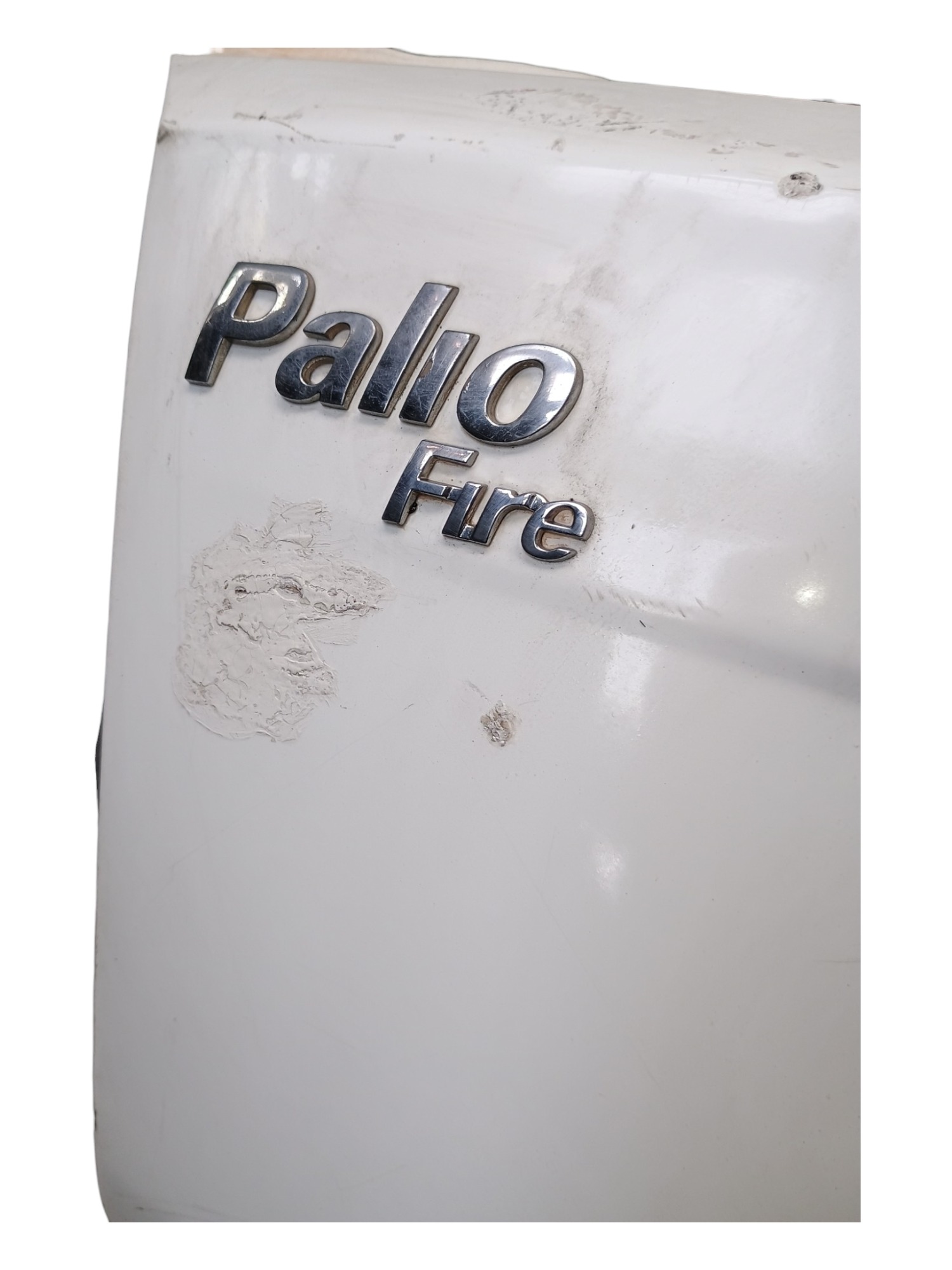 Tampa Traseira Fiat Palio Fire 2011 Com Detalhes 6