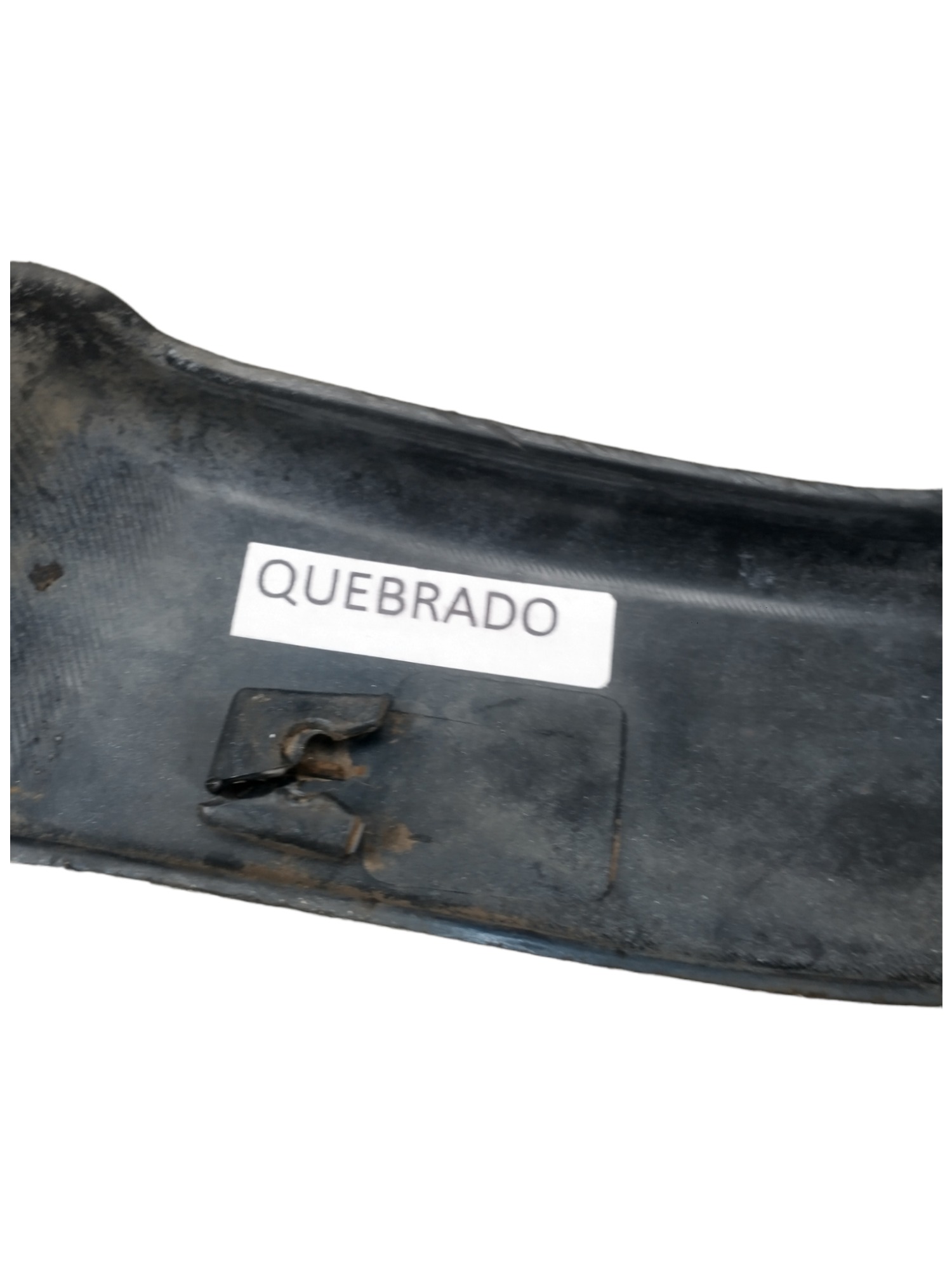 Moldura traseira esquerda Corsa Classic 2010 3