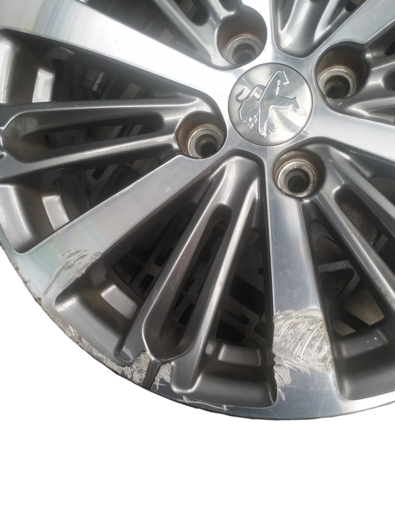Roda Peugeot 208 2017 Com Detalhe 3