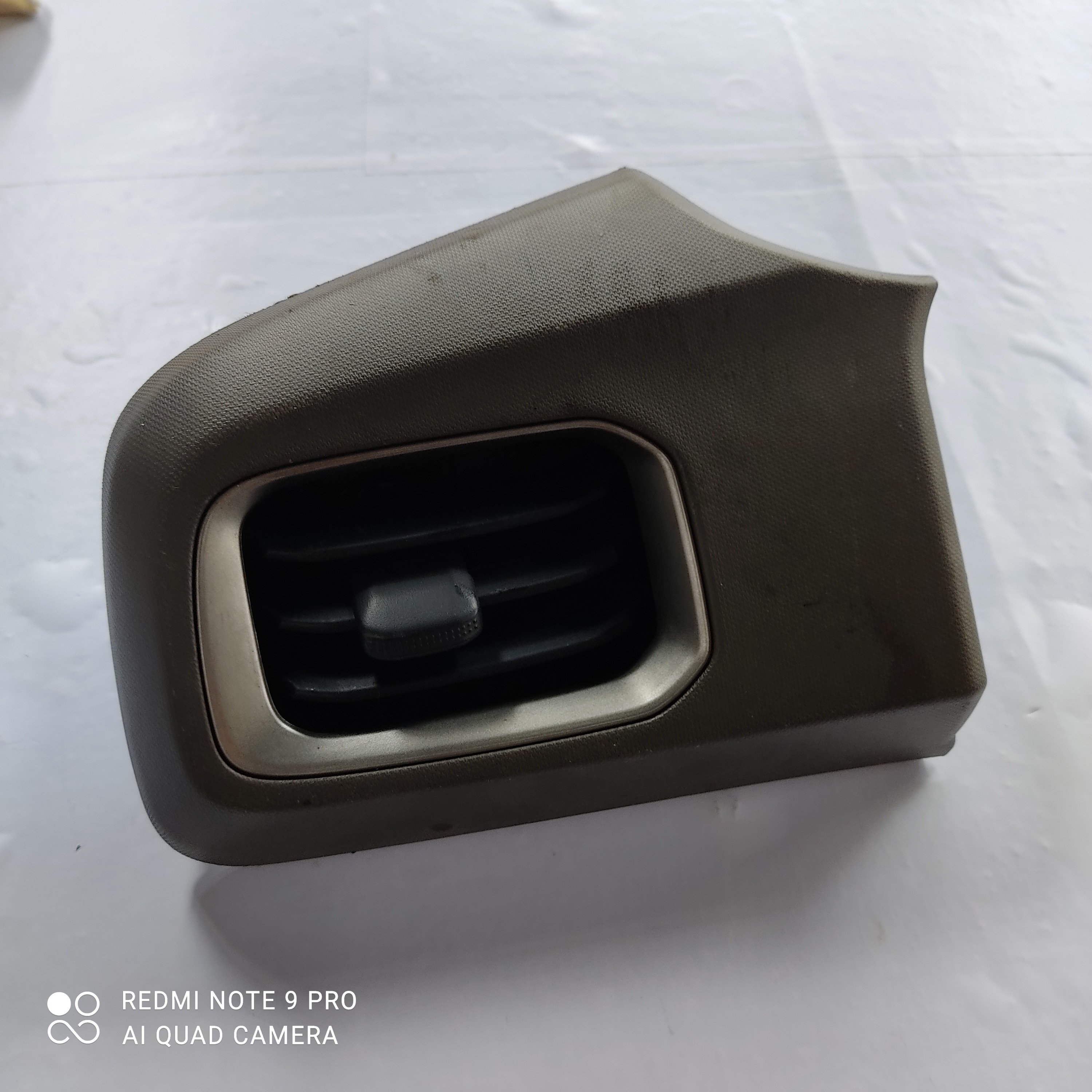 Difusor De Ar Esquerdo Prisma 2016 94750269