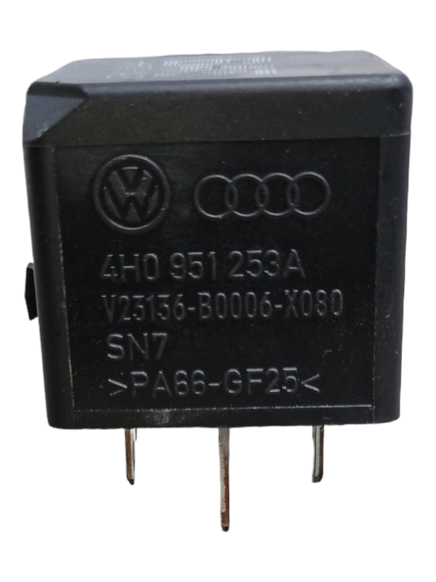 Relé Caixa De Fusíveis Vw Spacefox 1.6 2018 377937503a 2