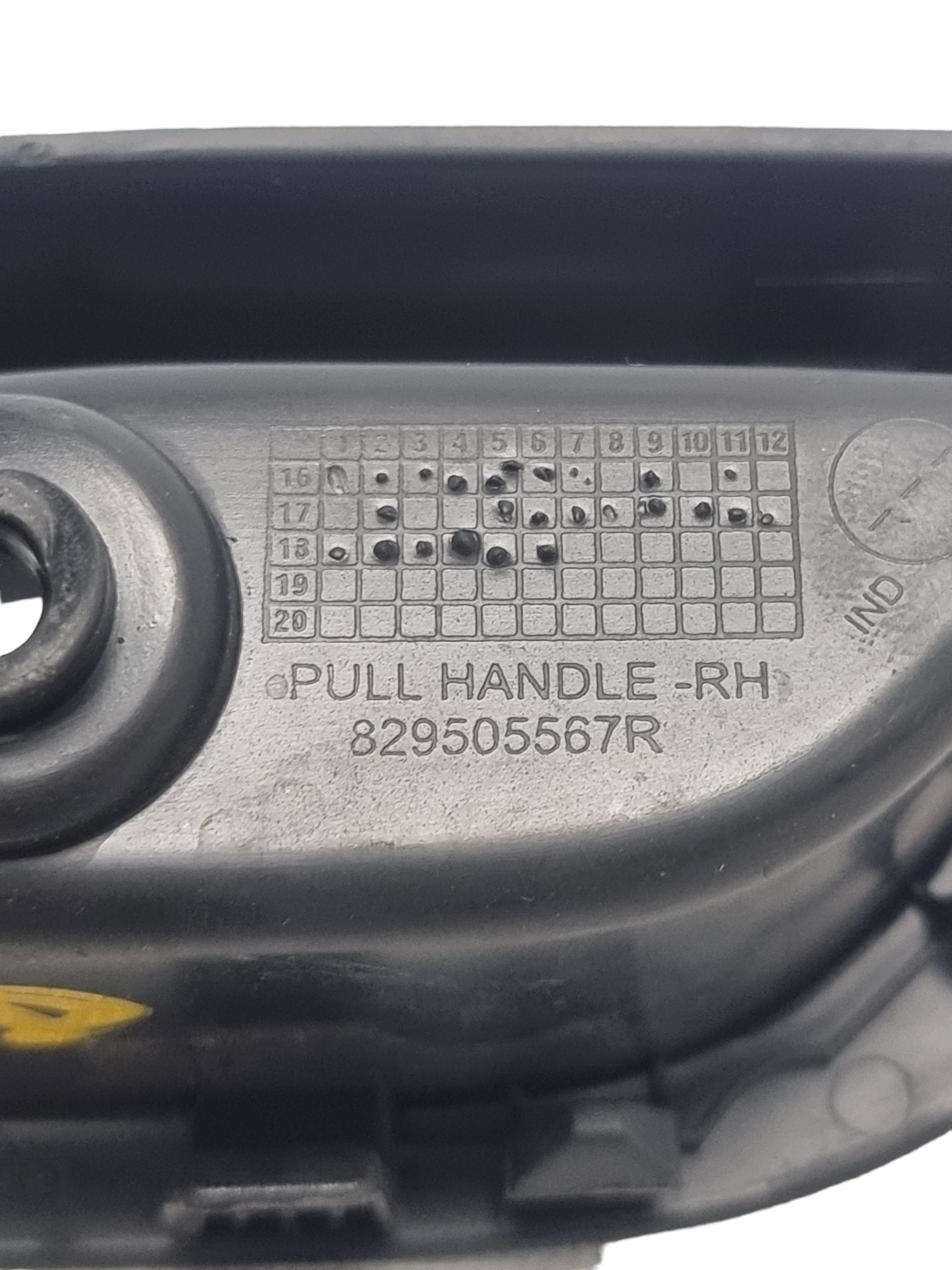Puxador Porta Diant. Direita Renault Kwid 2019 829505567 3