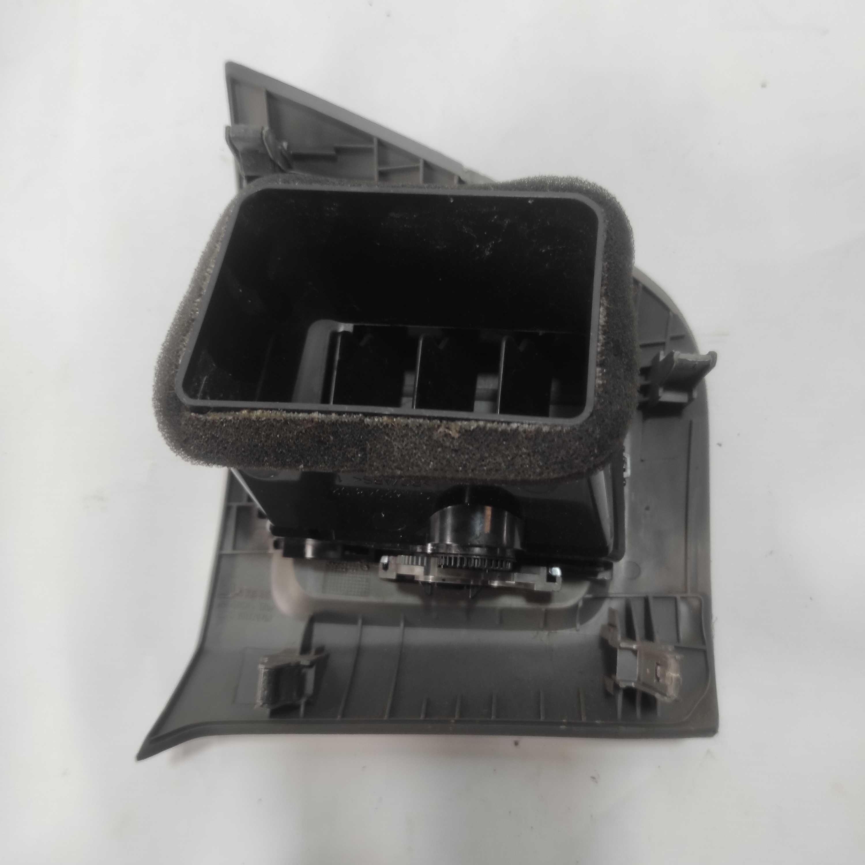 Difusor De Ar Lateral Esquerdo Spin 2017 520 4862 3