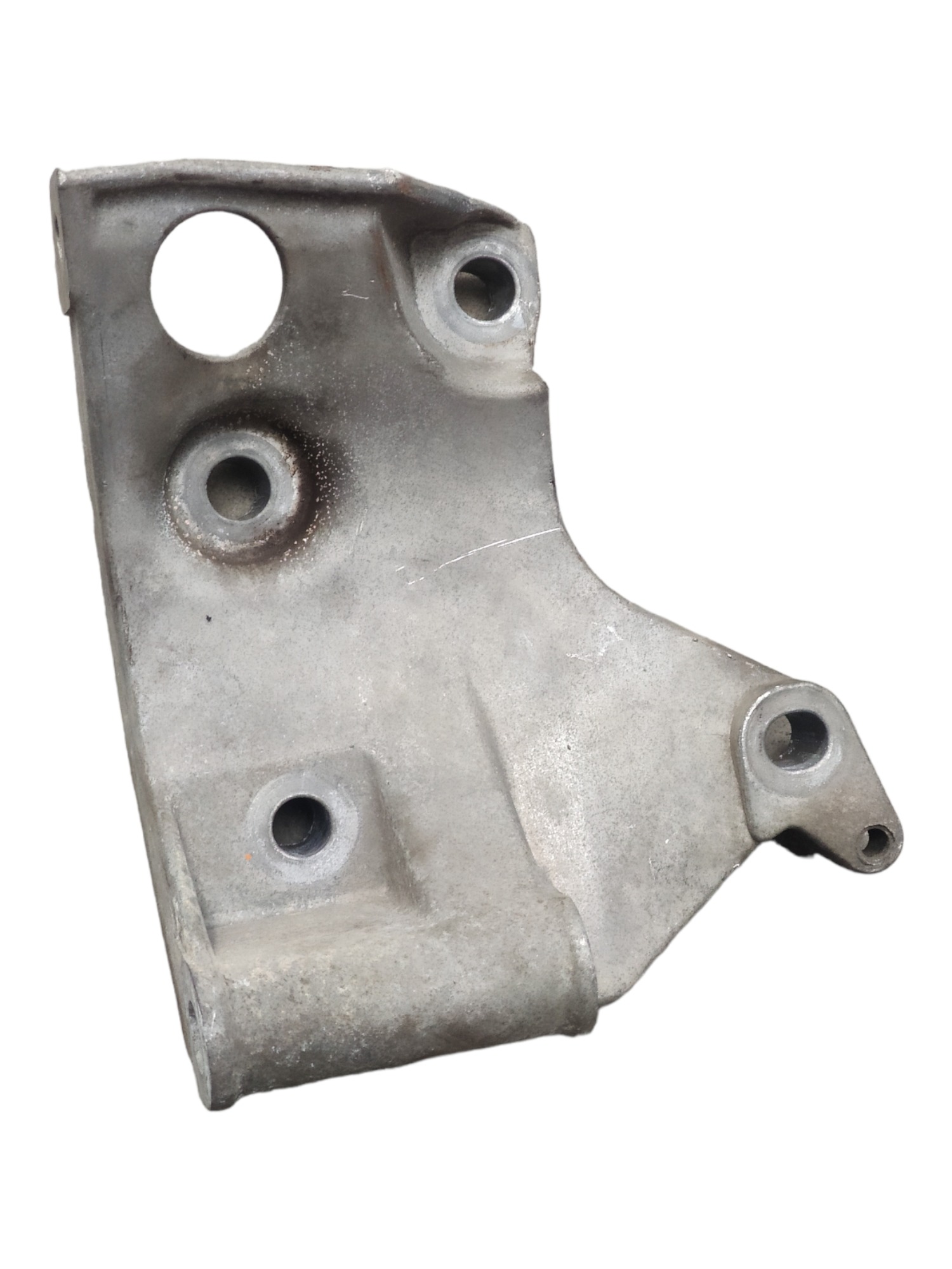 Suporte Do Alternador Nissan March S 2014