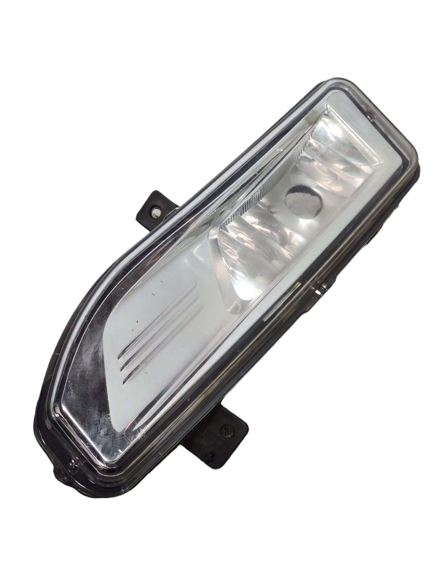 Farol De Milha Direito Nissan Kicks S 2019 C/ Detalhe 1