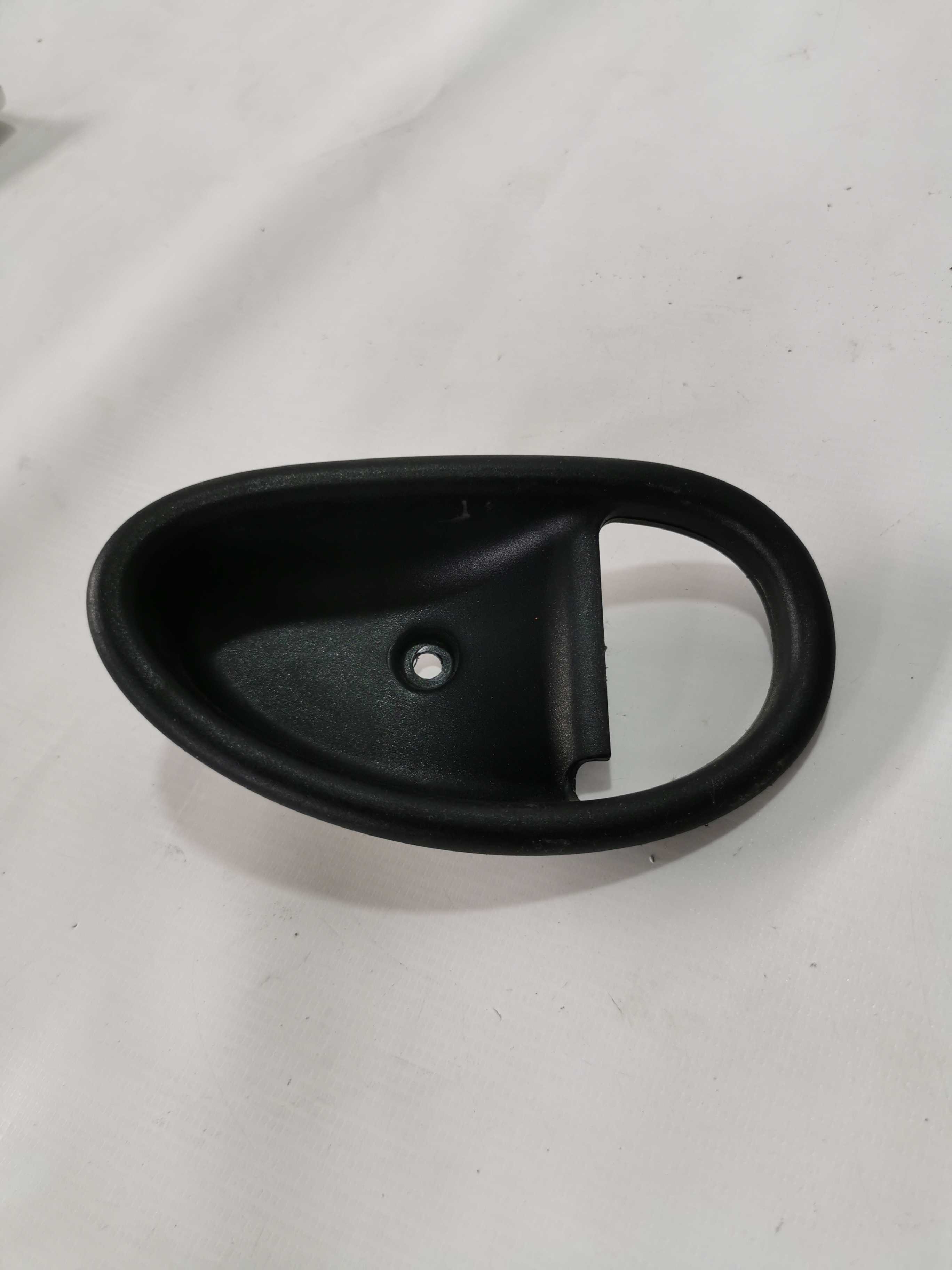 Moldura Maçaneta Interna Direita Siena Fire 2007 2