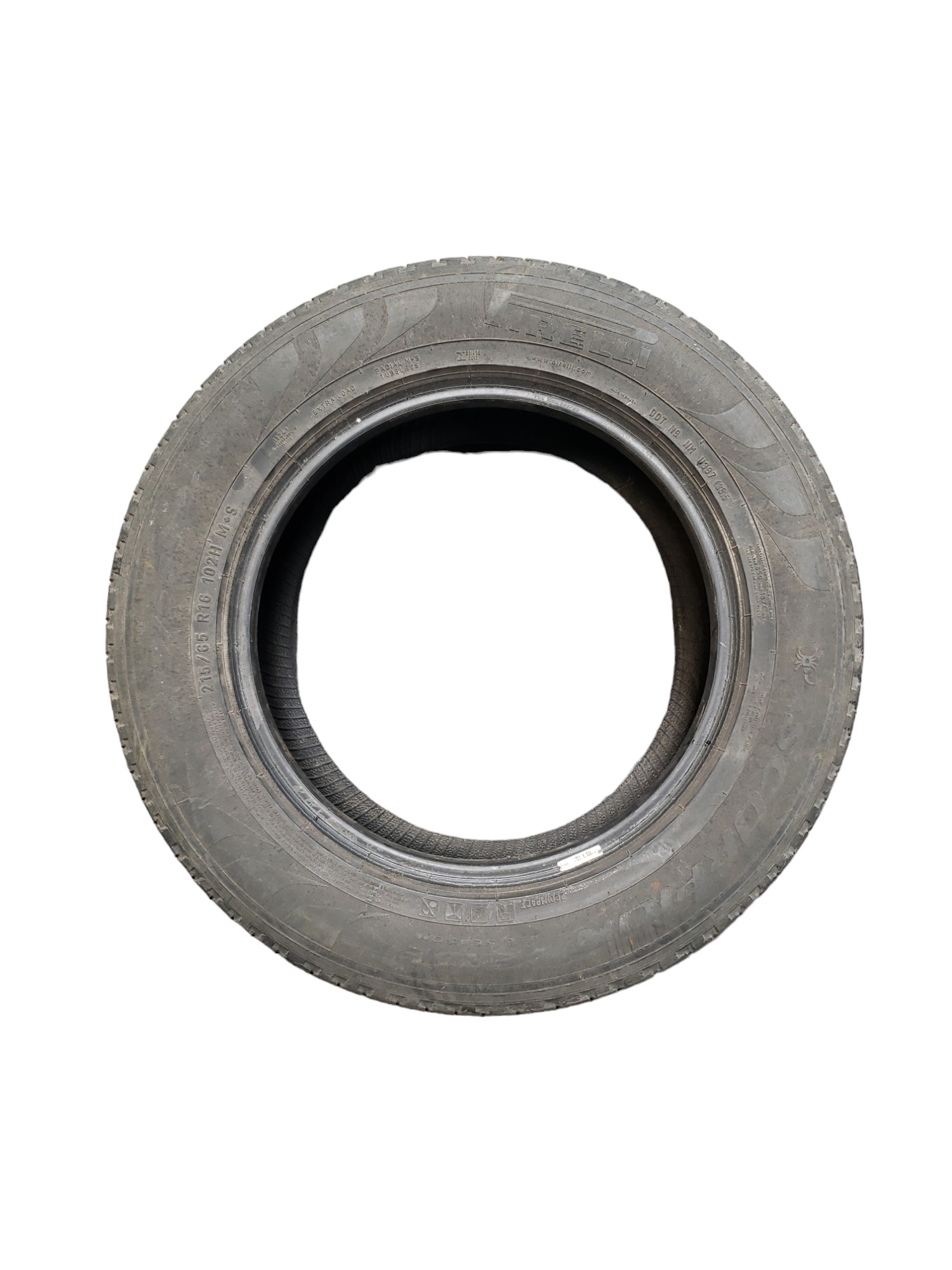 Pneu Usado 215 65 R16 Pirelli A1