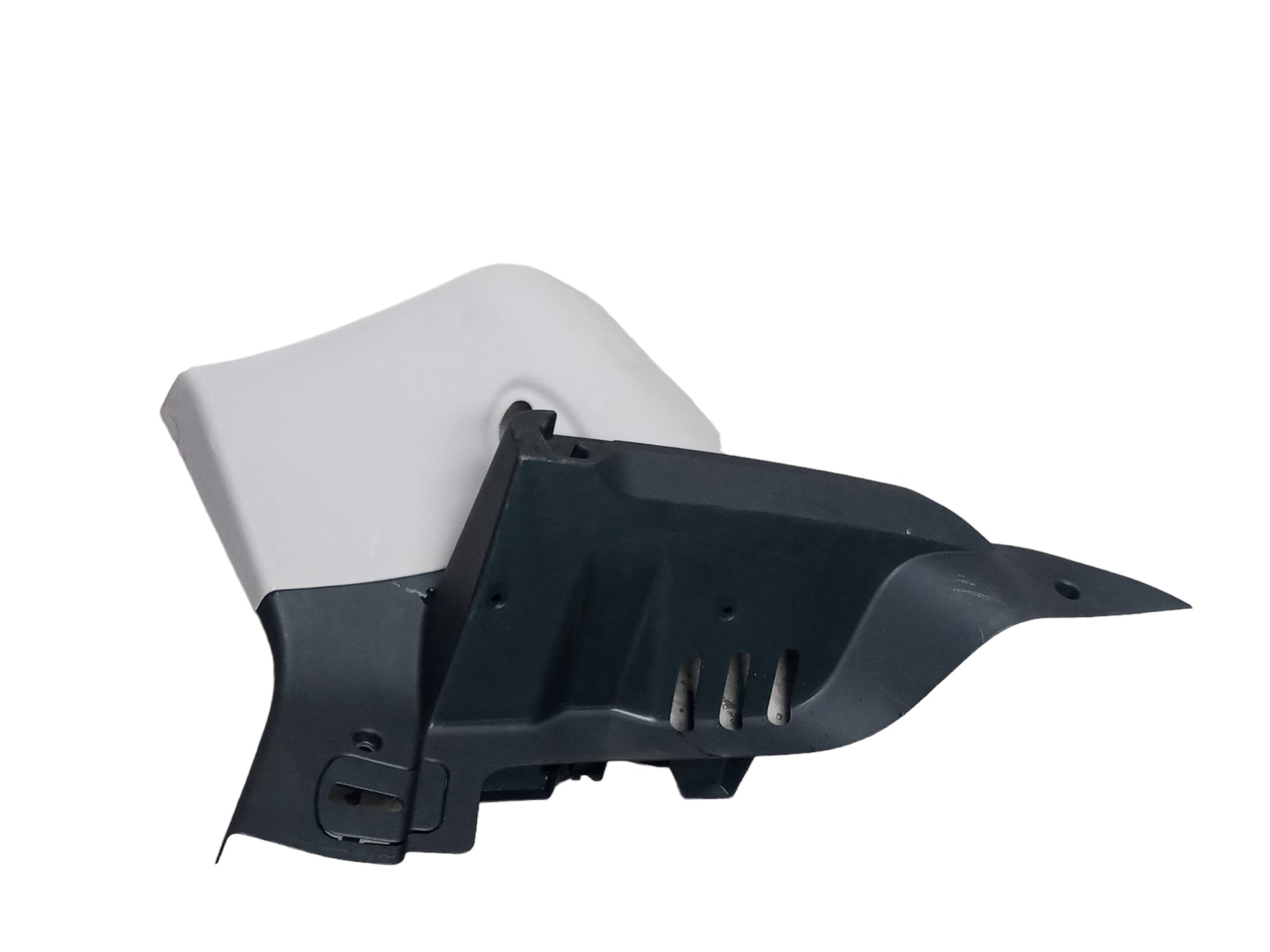 Suporte Tampao Tras Direito Fiat Bravo 1.8 2013 4