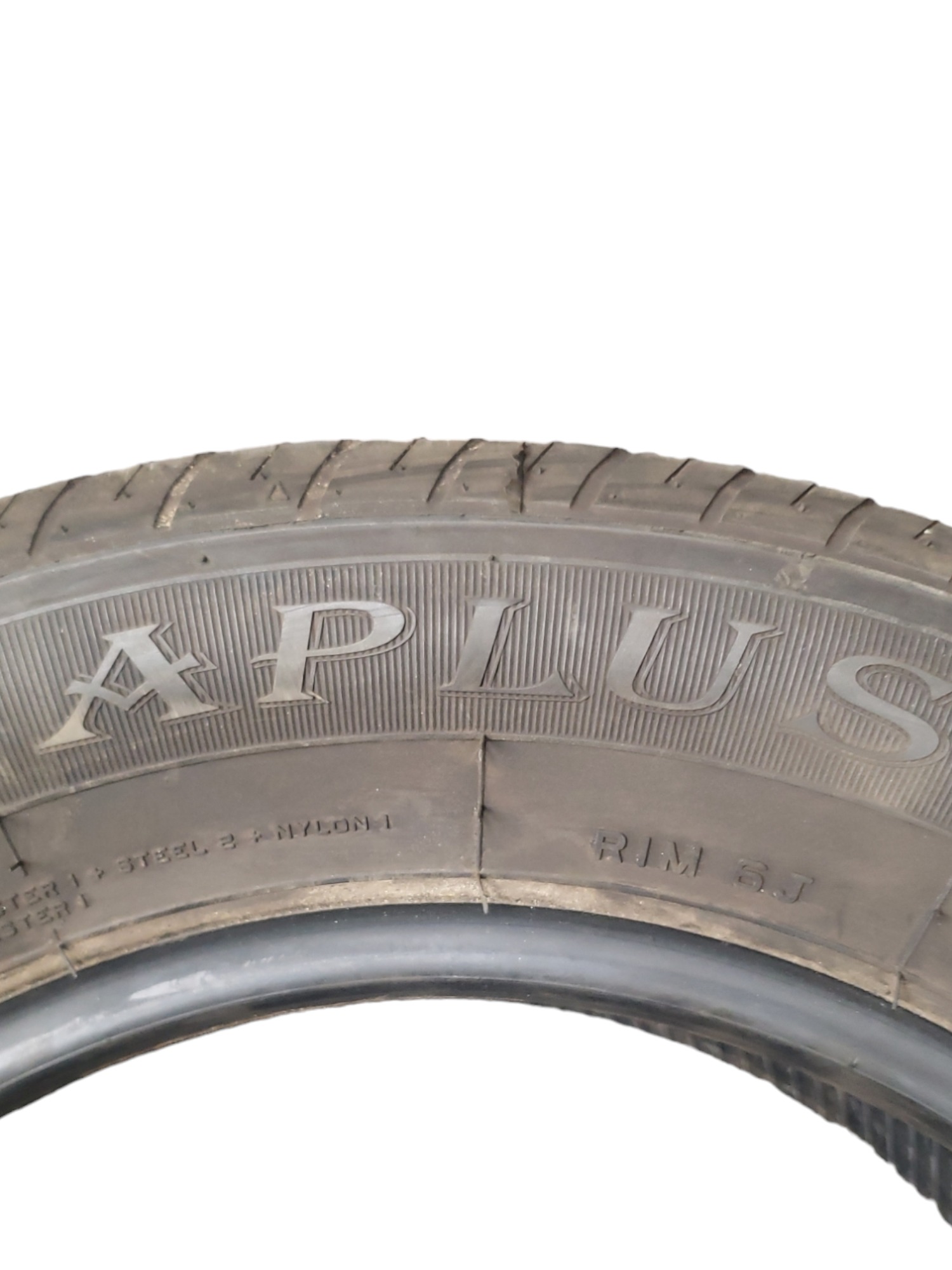 Pneu Usado 195 65 R15 Aplus A1 4