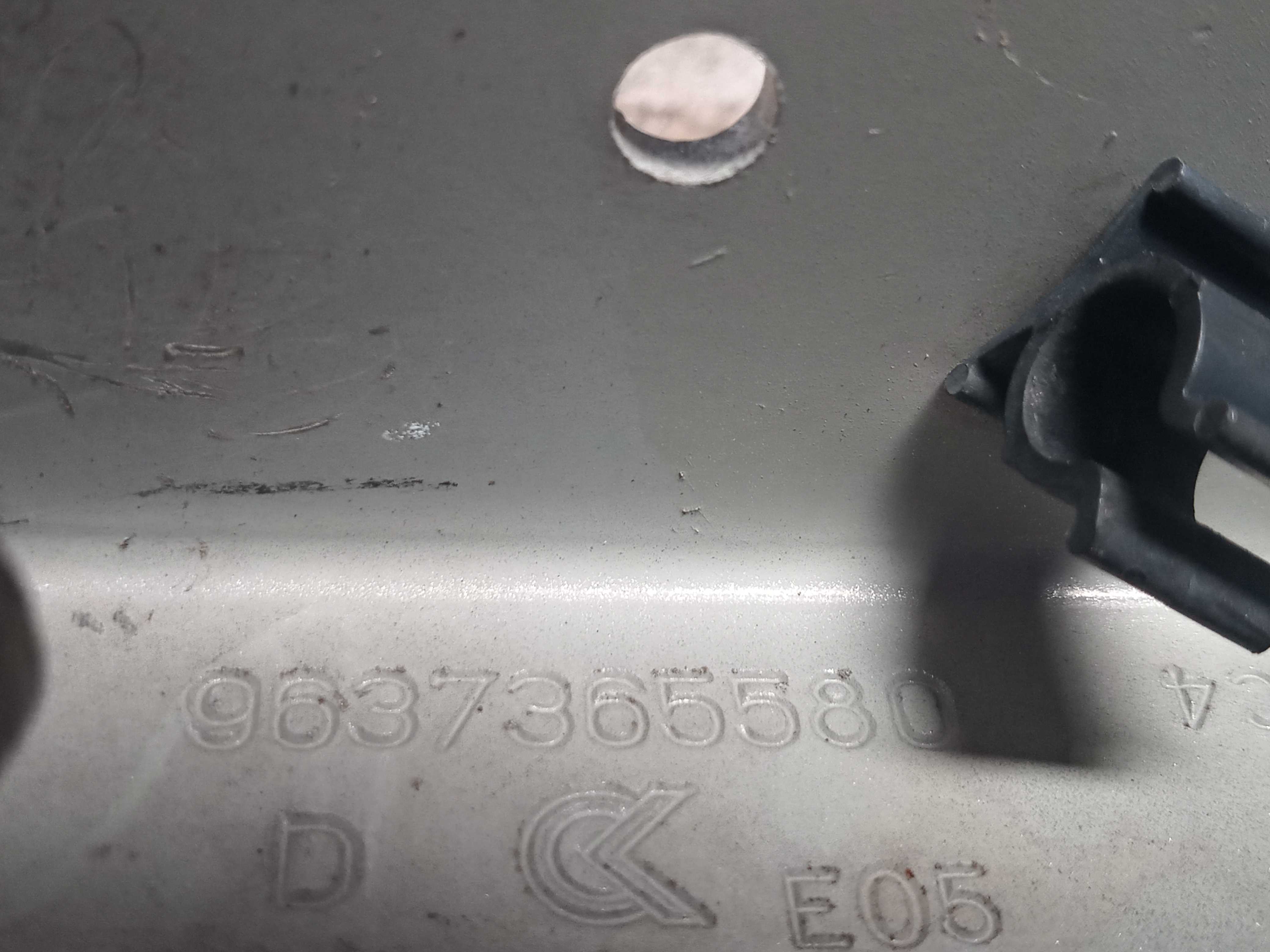 Dobradiça Direita Capo Citroen C3 Excl 1.6 16v 2004 4