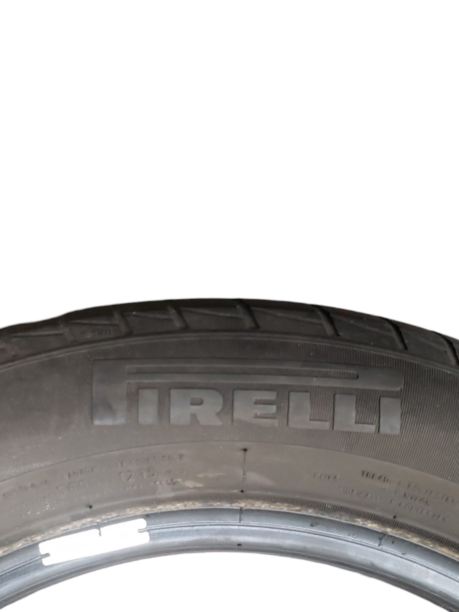 Pneu Usado 185 60 R15 Pirelli A1 5