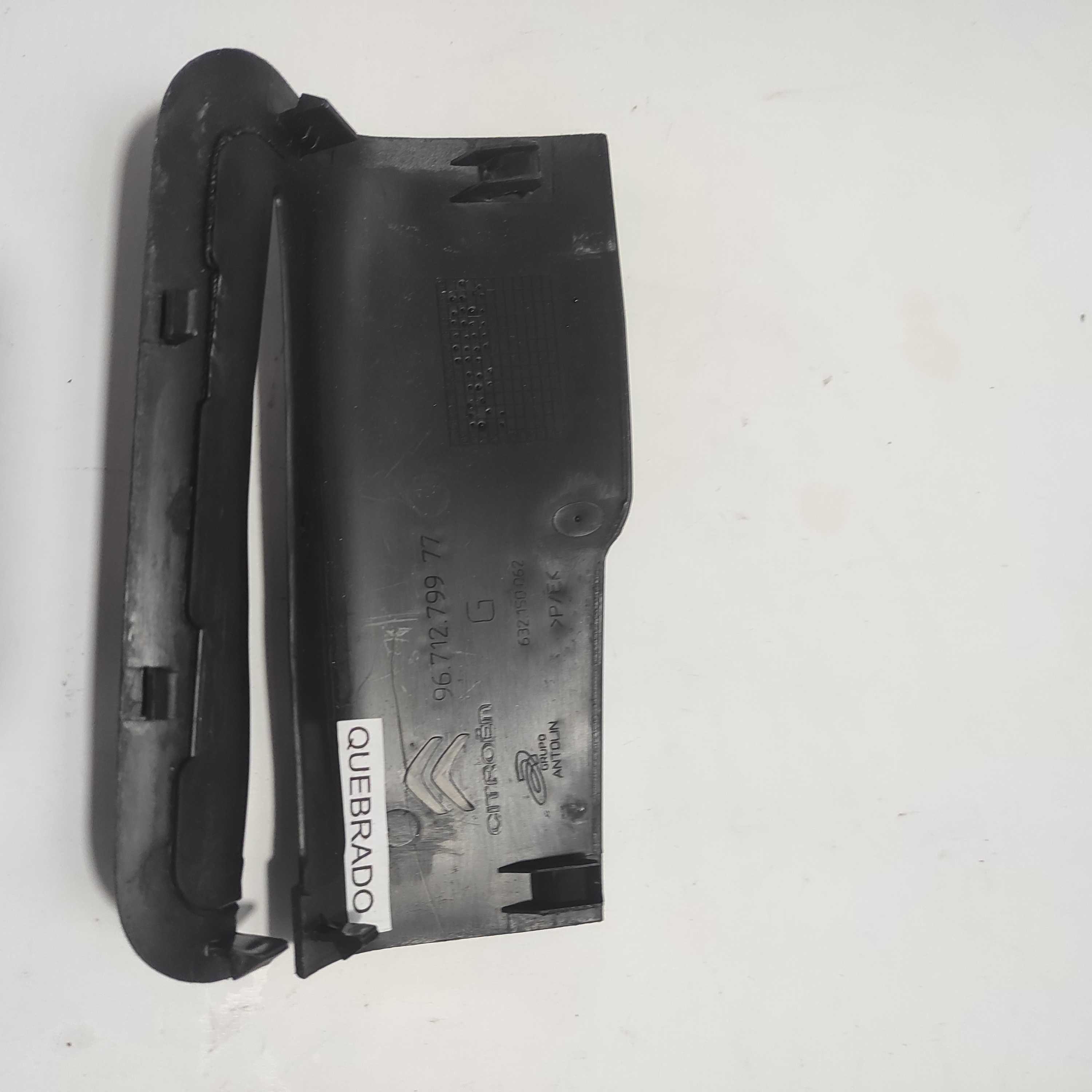 Acabamento Esquerdo Cinto Citroen C3 Picasso 9671279977 3