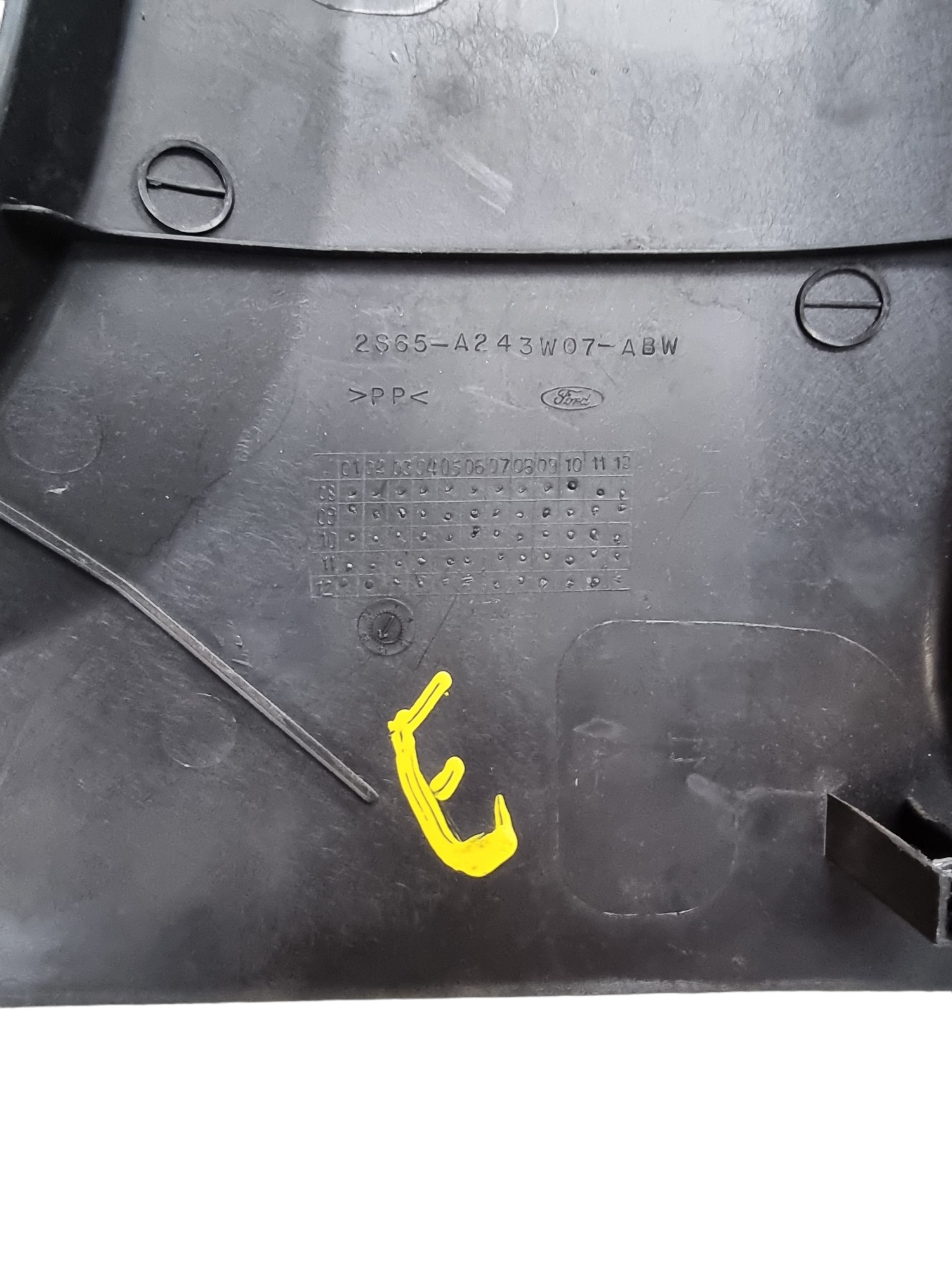 Moldura Coluna Central Esq Ford Fiesta 2014 2s65a243w07 3