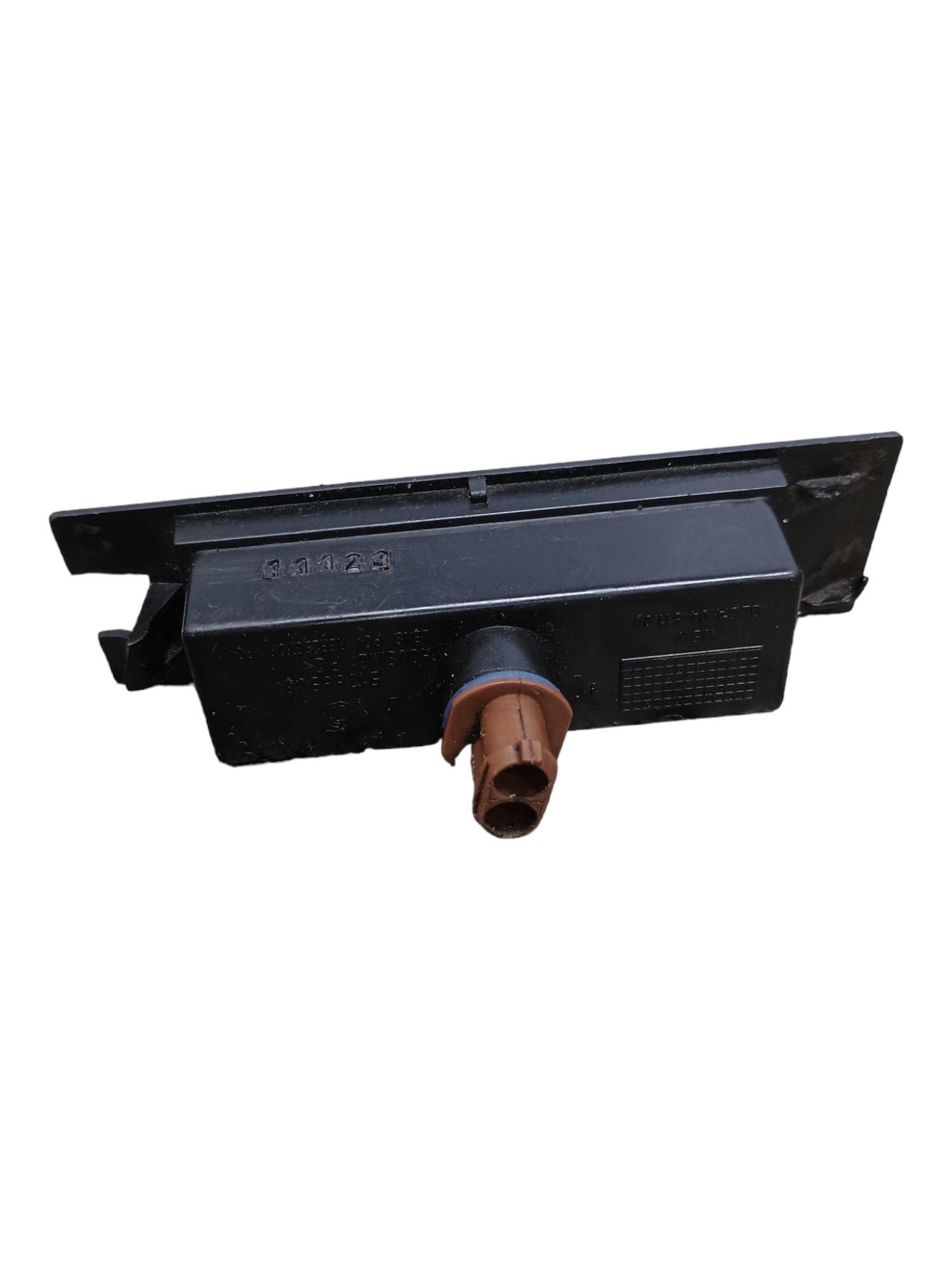 Lanterna De Placa Fiat Mobi 2020 Com Detalhes 51766508 2