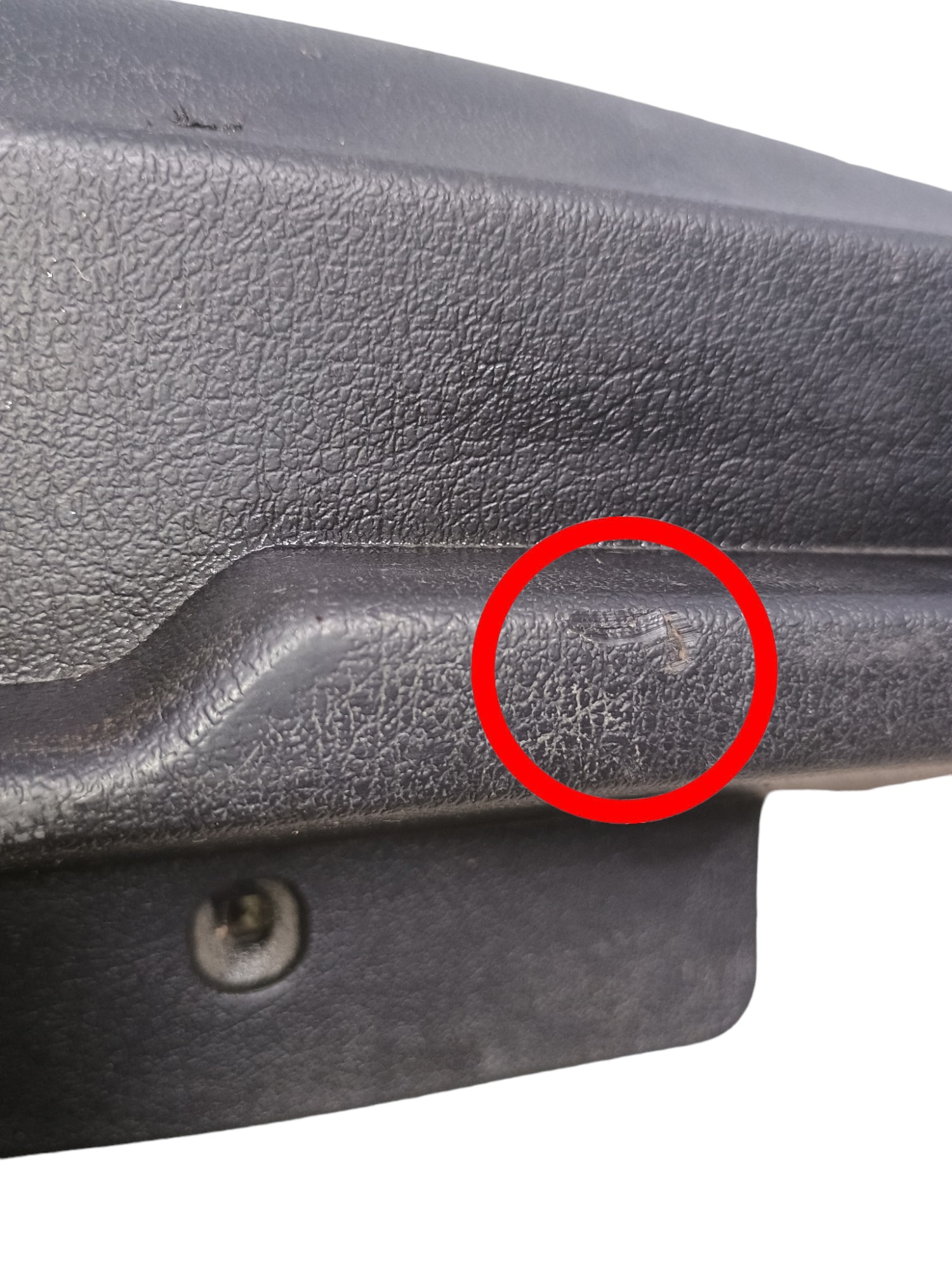 Suporte Direito Tampão Bagagito Peugeot 307 2006 Com Detalhe Preto 6