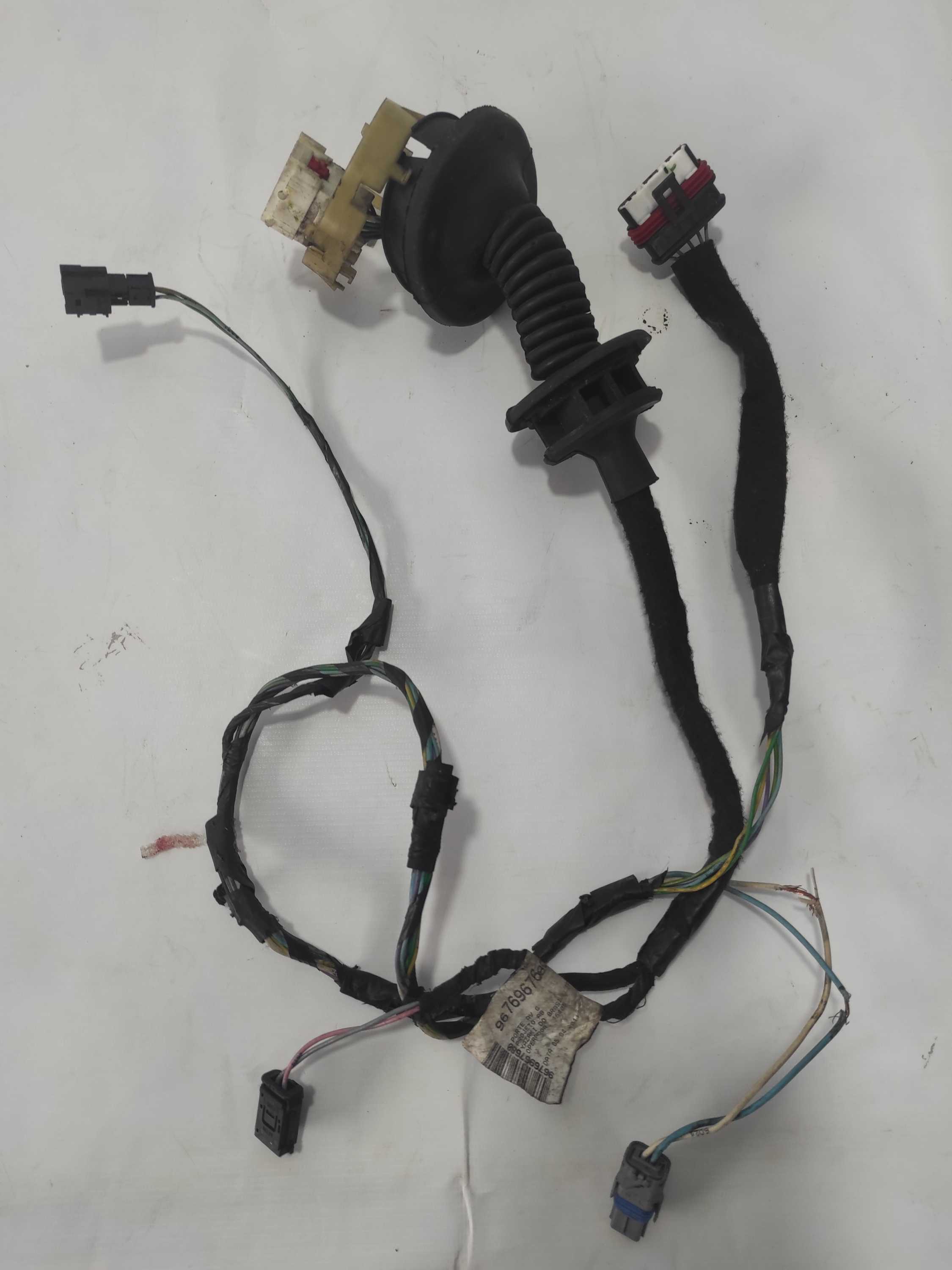 Chicote da porta dianteira esquerda Citroen C3 GLX 9676967680 2
