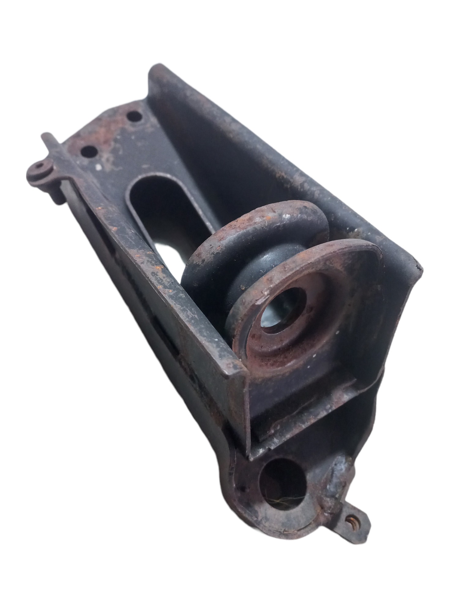 Suporte Da Bandeja Da Suspensão Pajero Tr4 2007