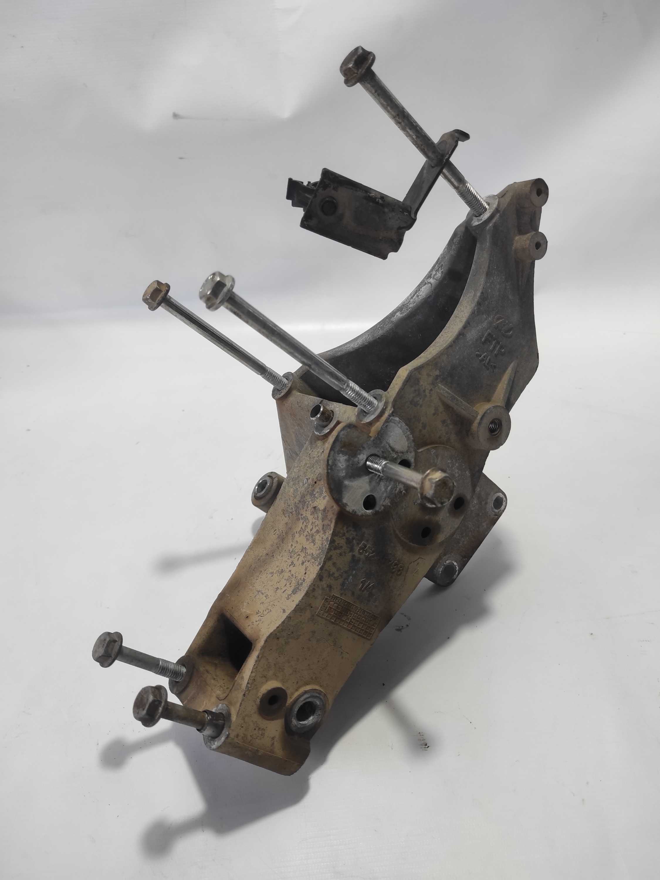 Suporte Compressor De Ar Palio Attractive 55255796 2