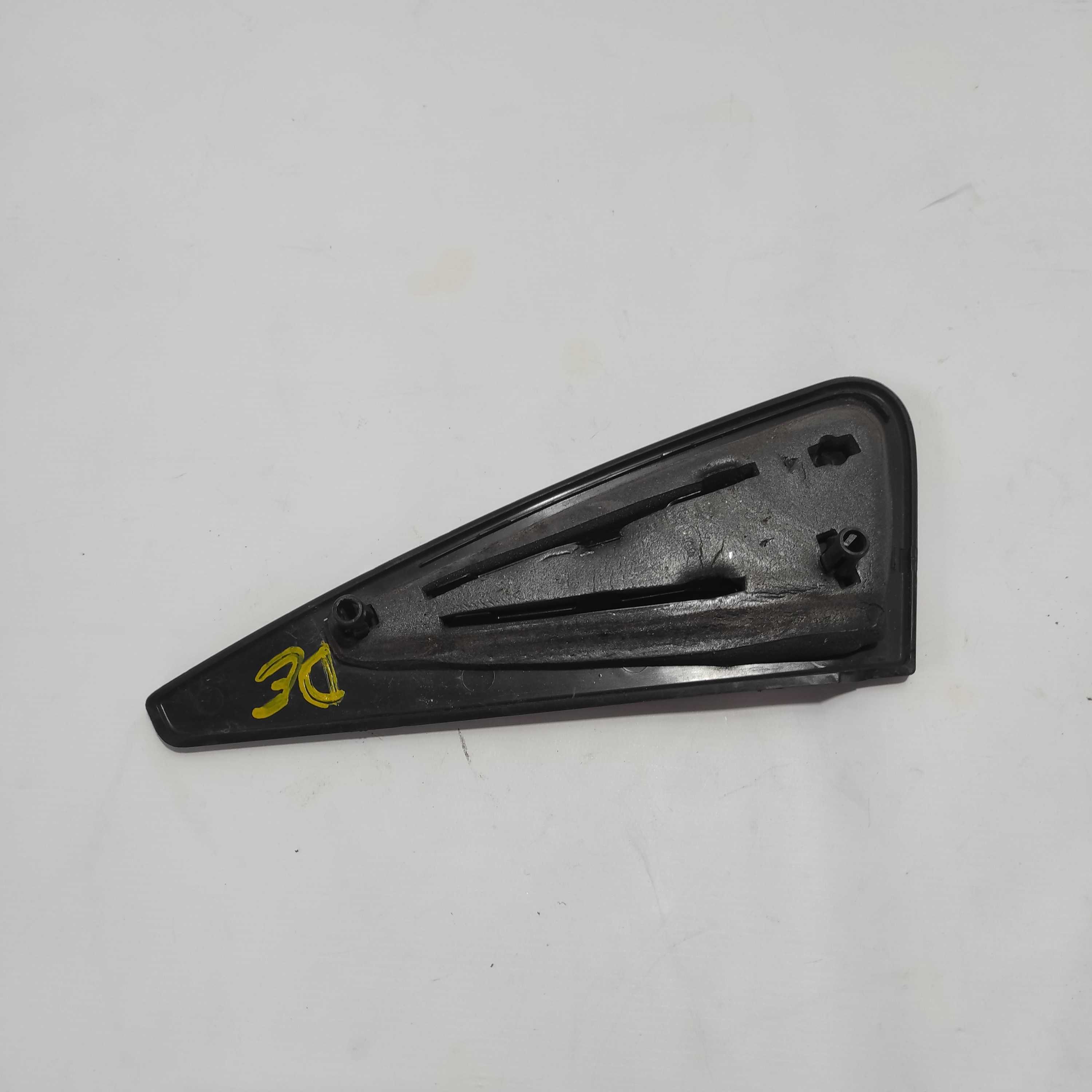 Acabamento Do Retrovisor Esquerdo Citroen C3 Picasso 2