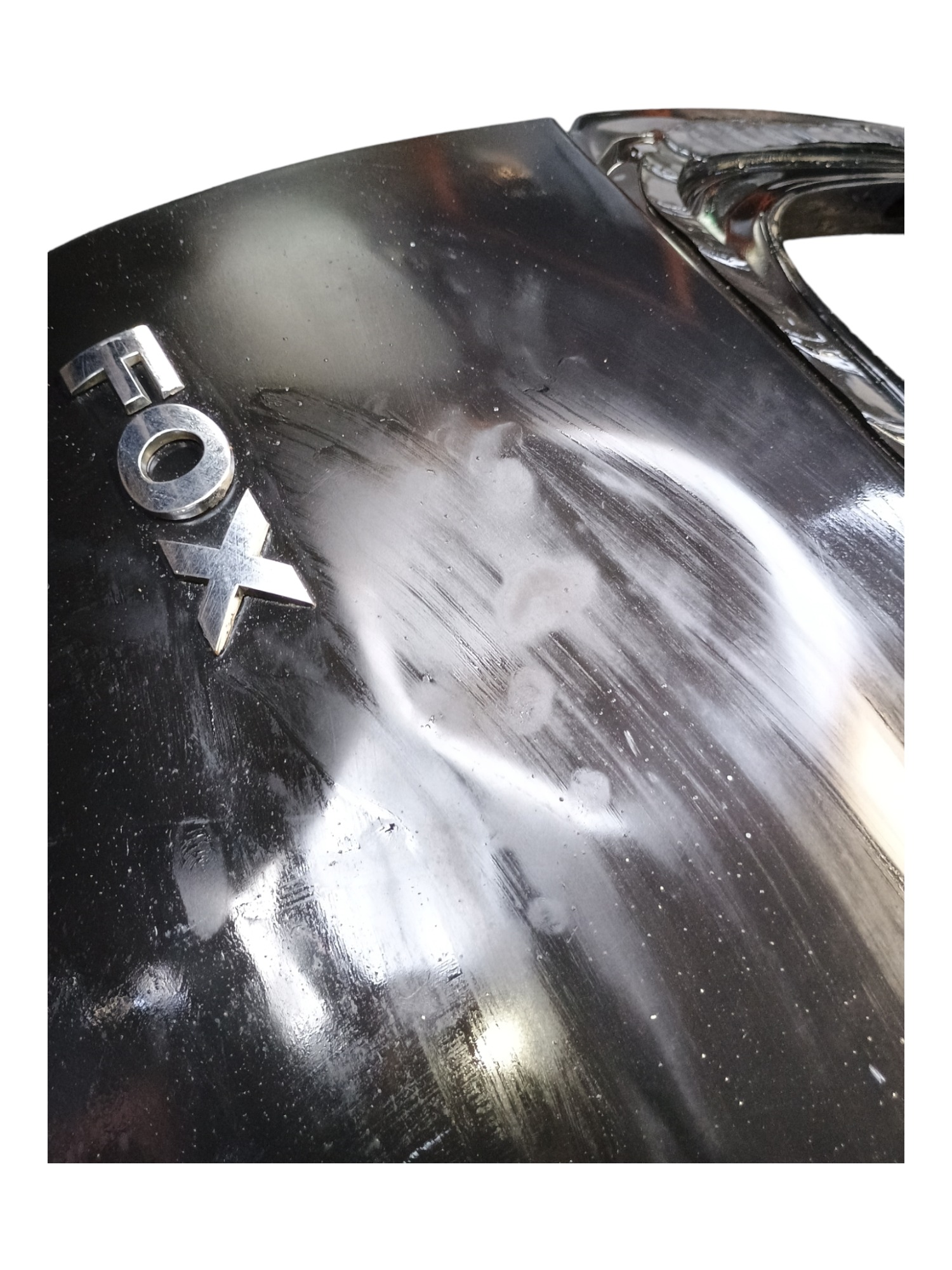 Tampa Traseira Vw Fox 2005 Com Detalhes 6