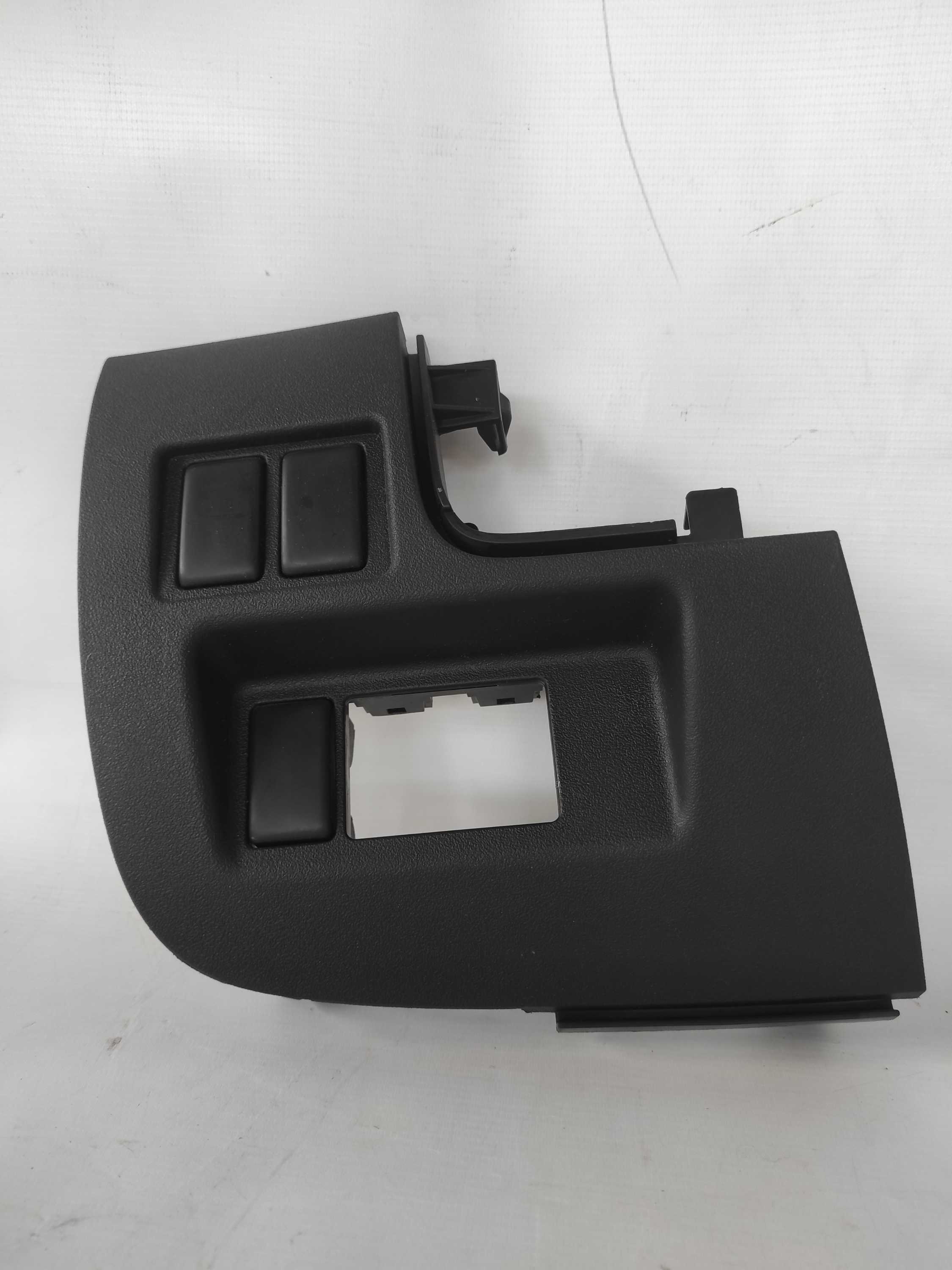 Moldura Esquerda Do Painel Nissan Versa 2019 684859lh1a 1
