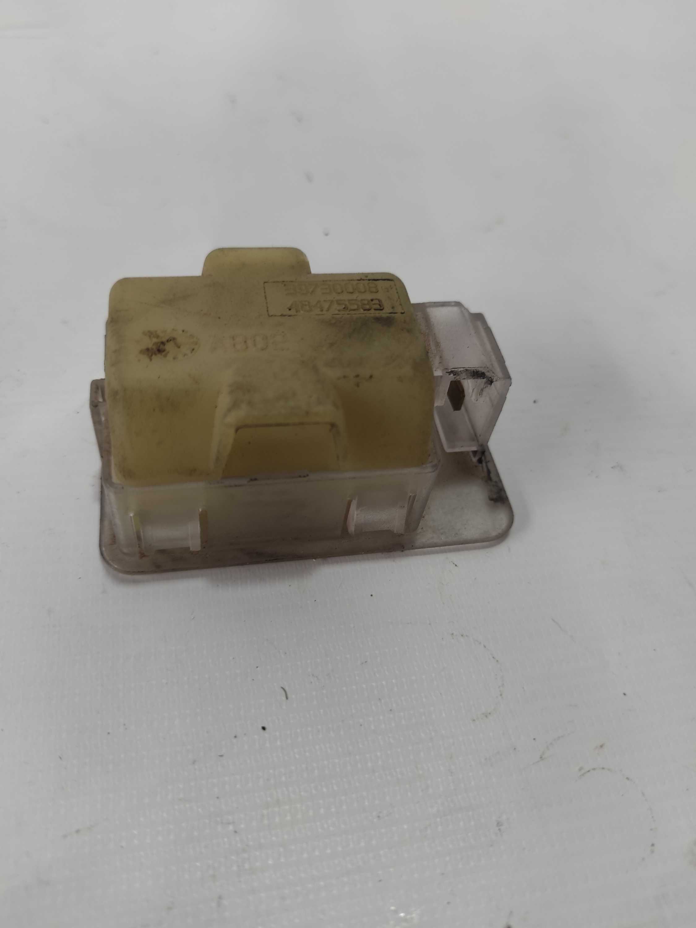 Luz Do Porta-malas Palio Attractive 46475583 4