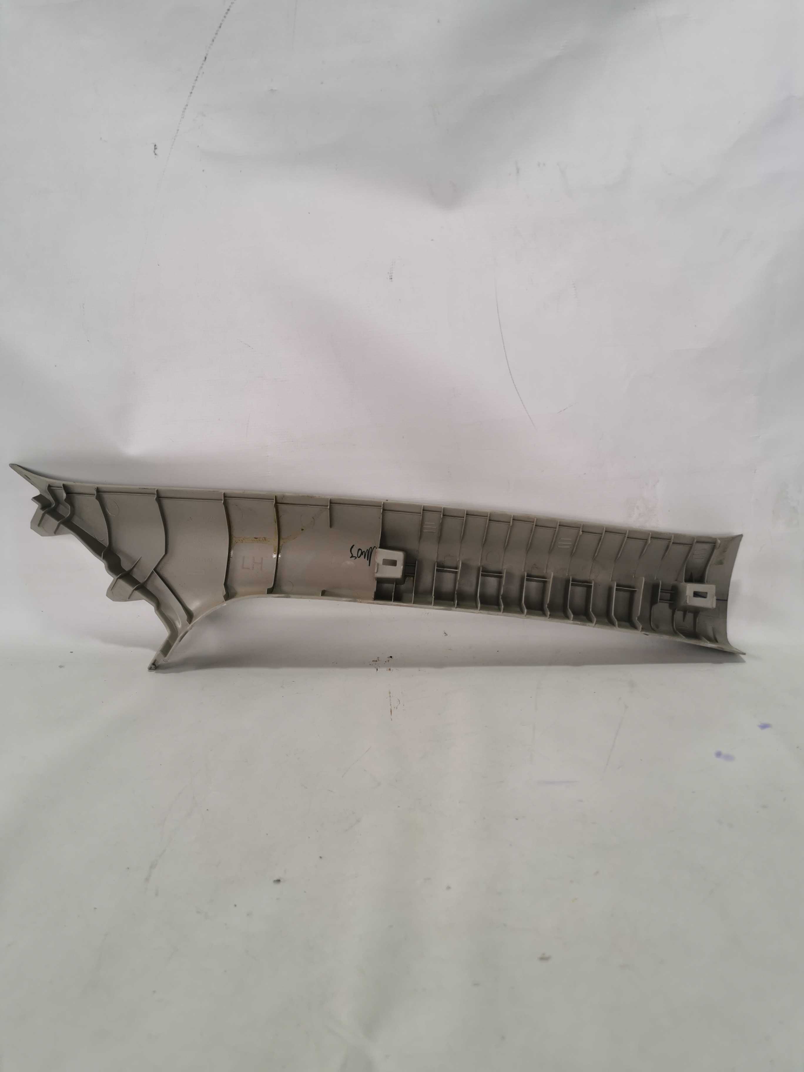 Moldura Esquerda Para-brisa Nissan Versa 2019 769129ke0a 3