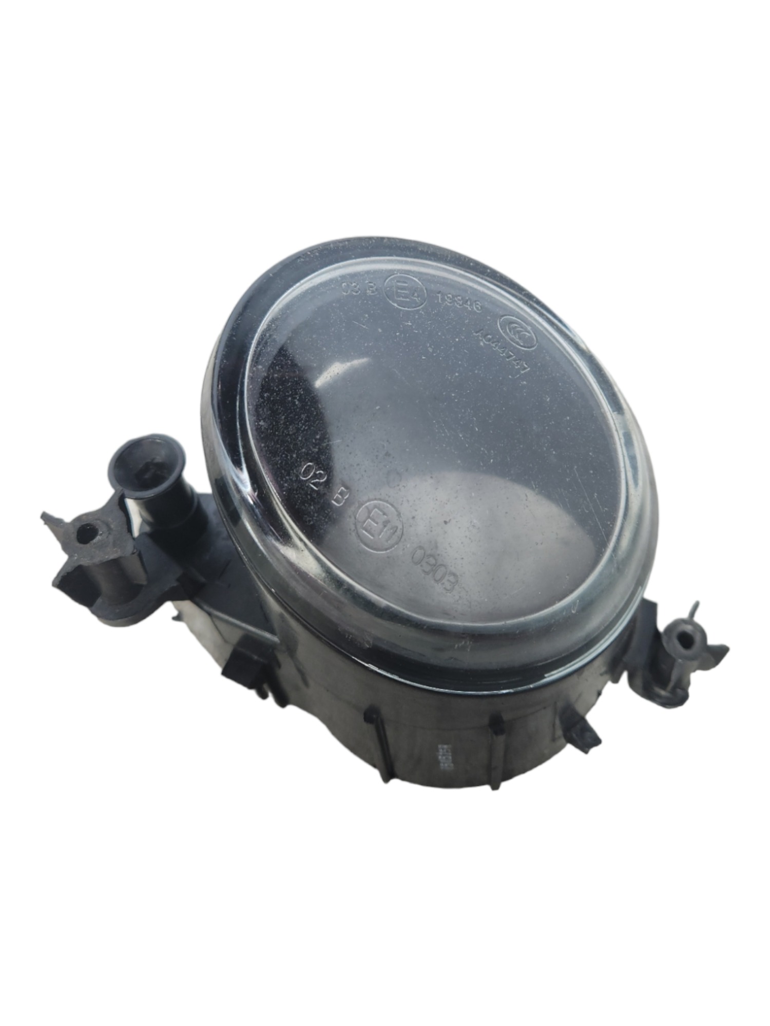 Farol de milha direito celer act 2018 com detalhe 2