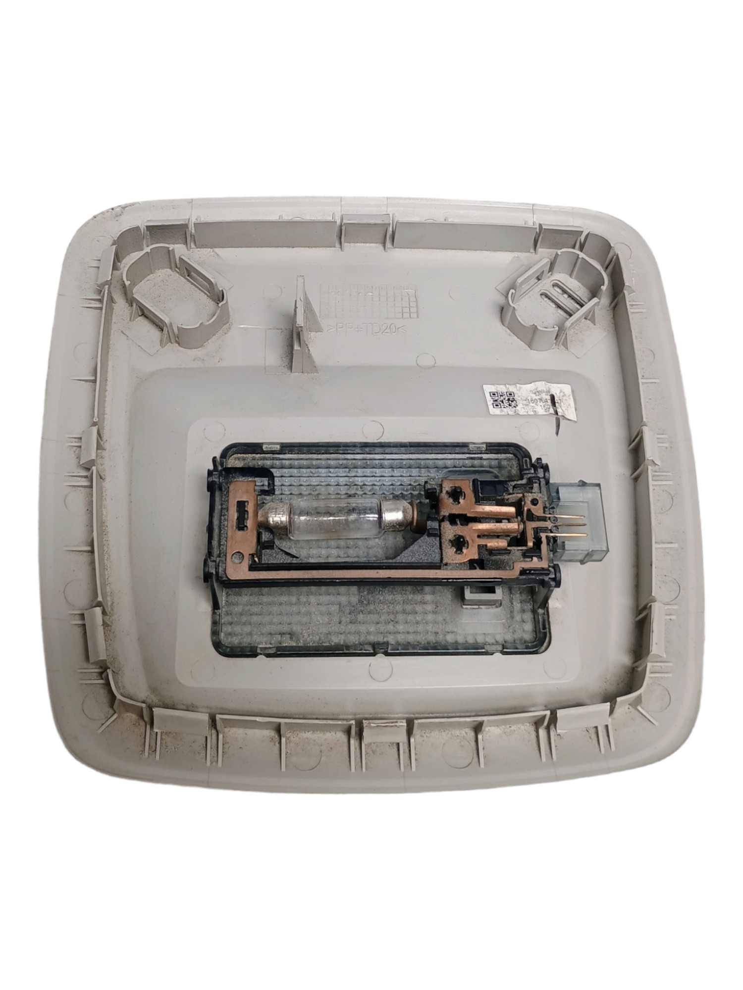 Luz De Teto Cortesia Gm Onix 1.0 2017 3