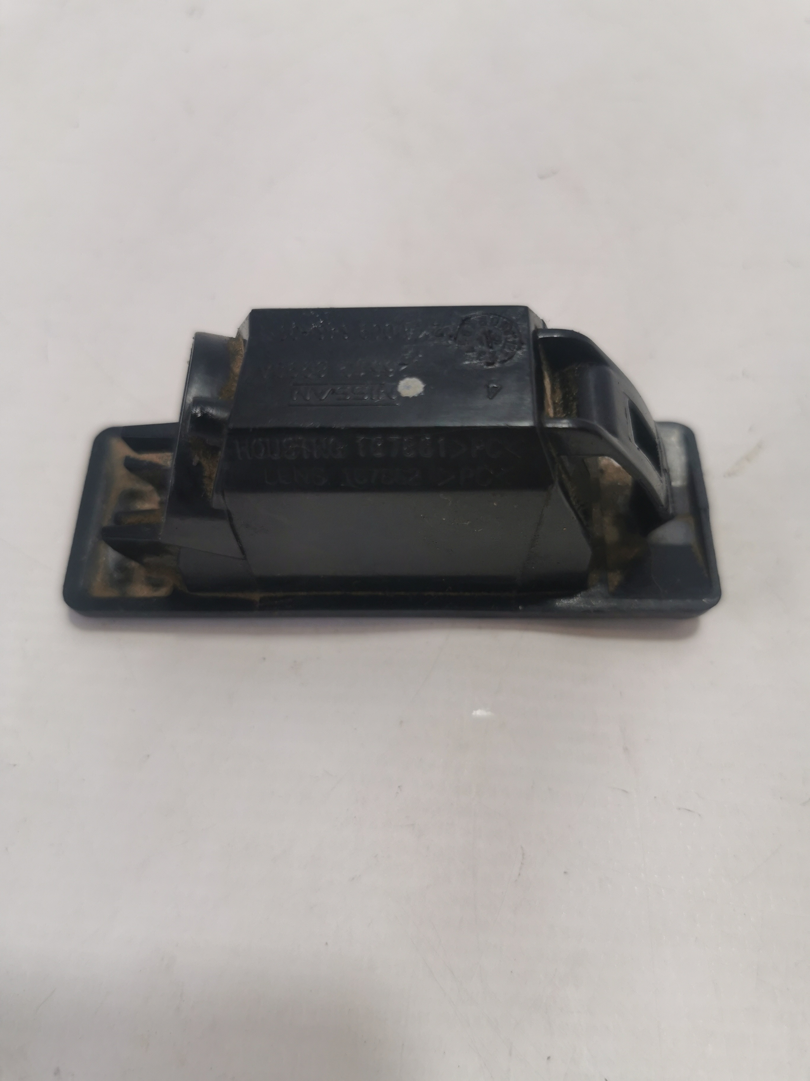 Luz De Placa Nissan Versa 2019/2020 265108990a 4
