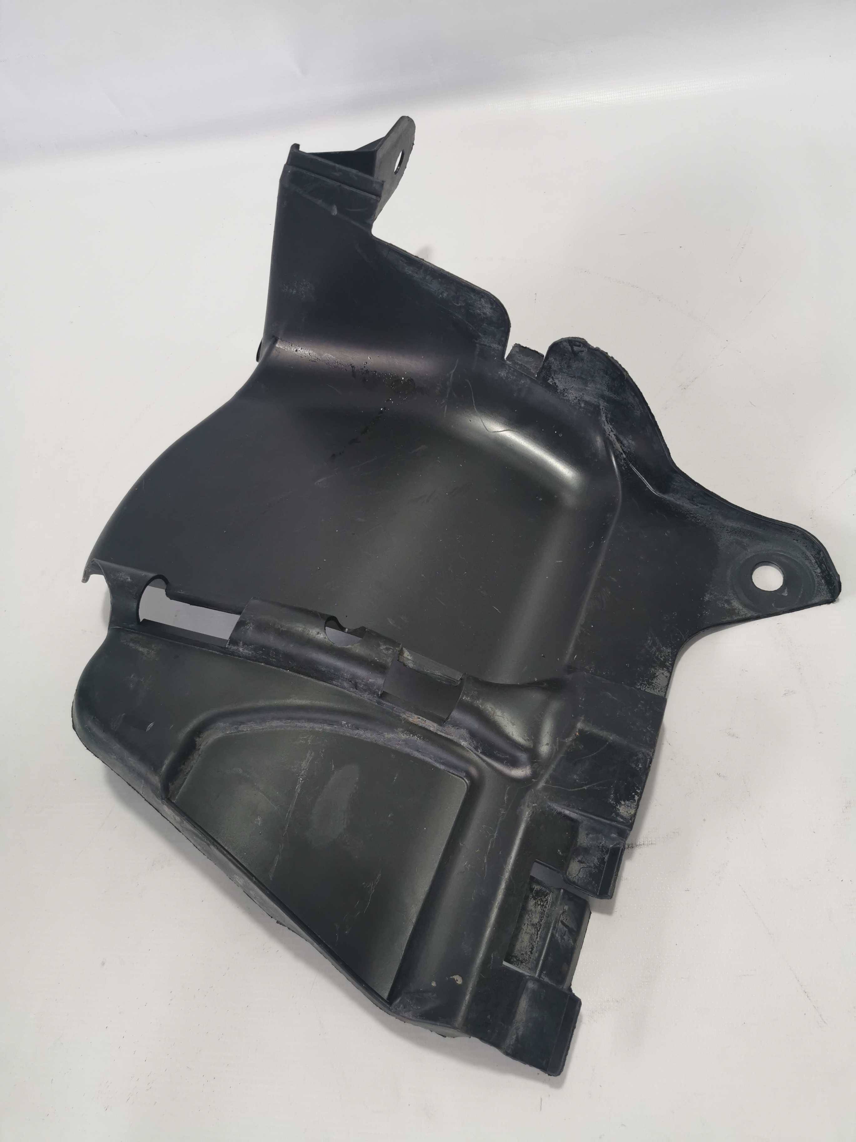 Defletor Para-barro Esquerdo Sandero Stepway 8200560852 2