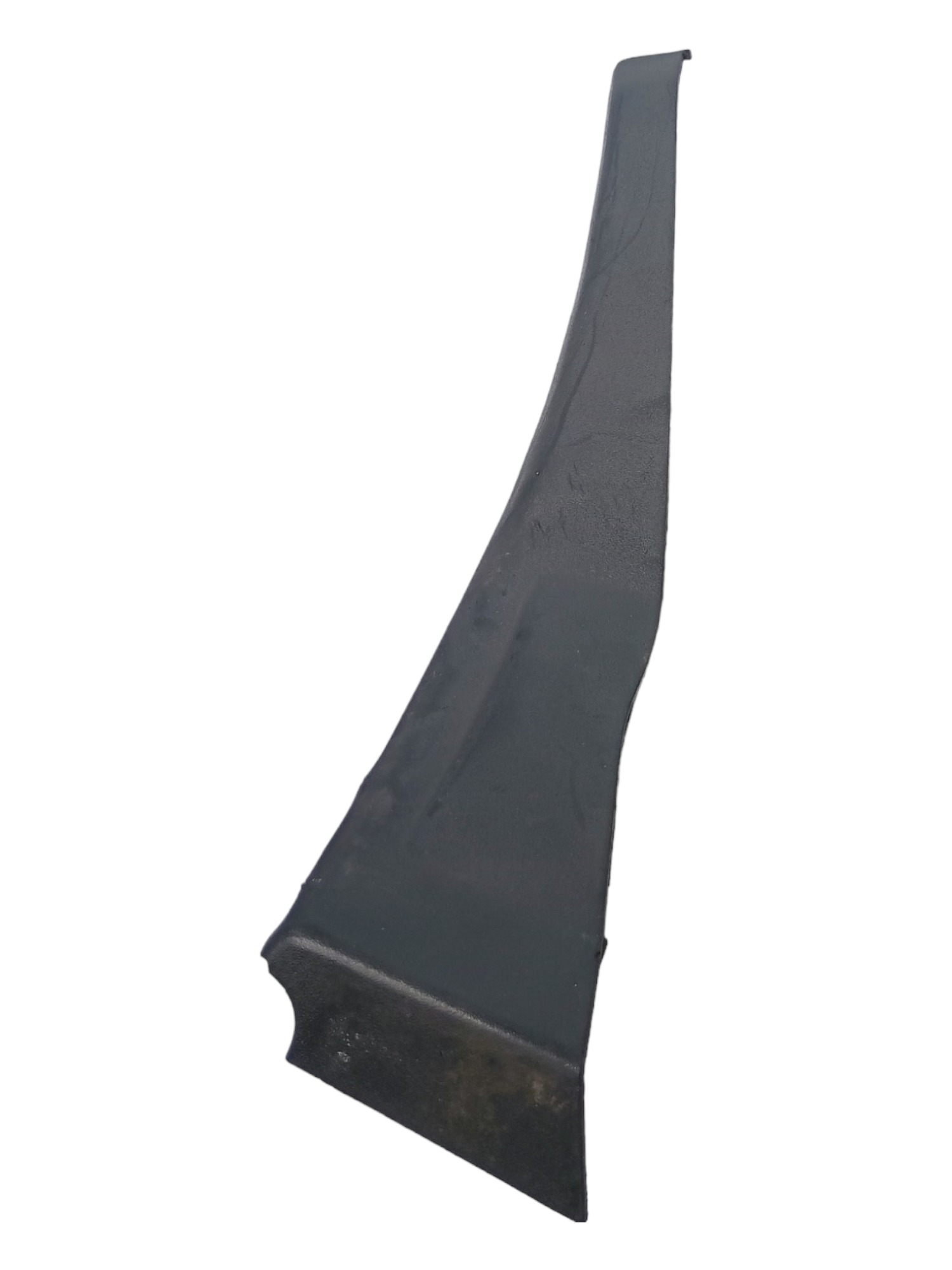 Moldura Lateral Direito Para-brisa Gm Onix 1.0 2017 52048247 1