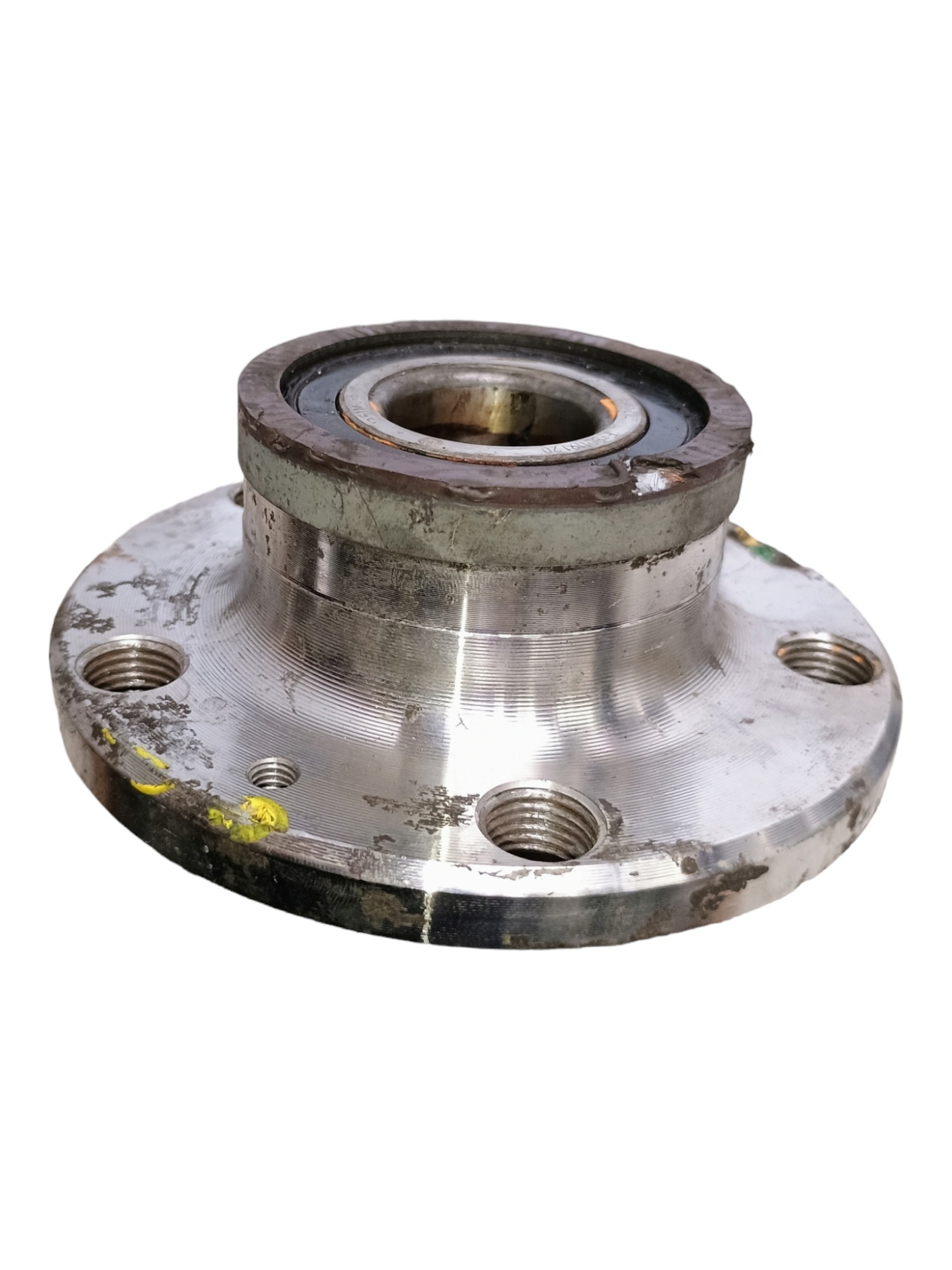 Cubo De Roda Traseiro Direito Vw Fox 2017