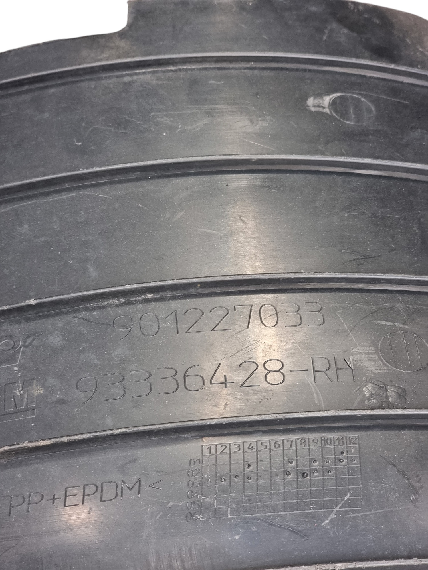 Para-barro Traseiro Direito Gm Meriva 2005 93336428 3