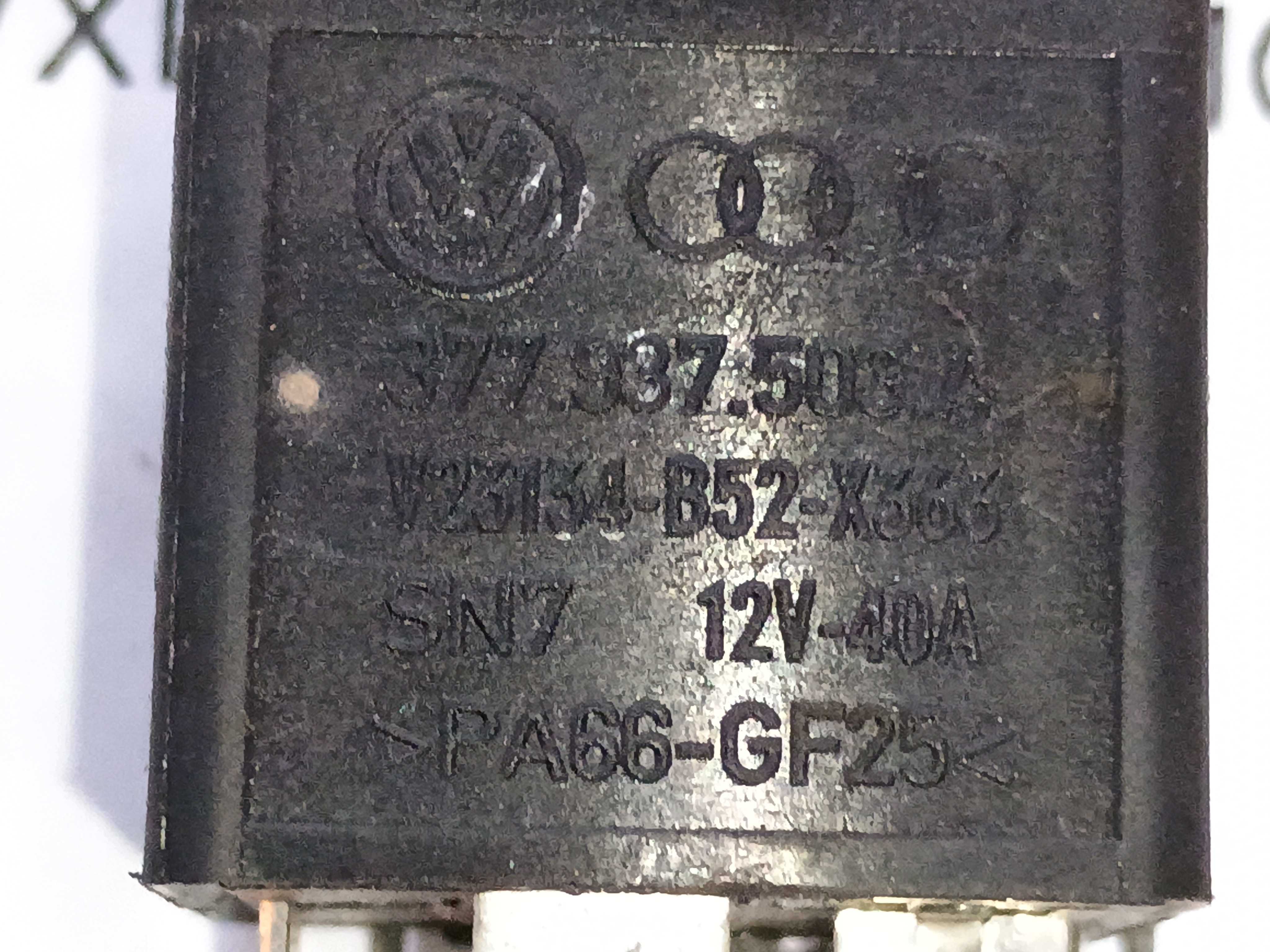 Relé Caixa De Fusíveis Vw Fox 2017 377937503a 3